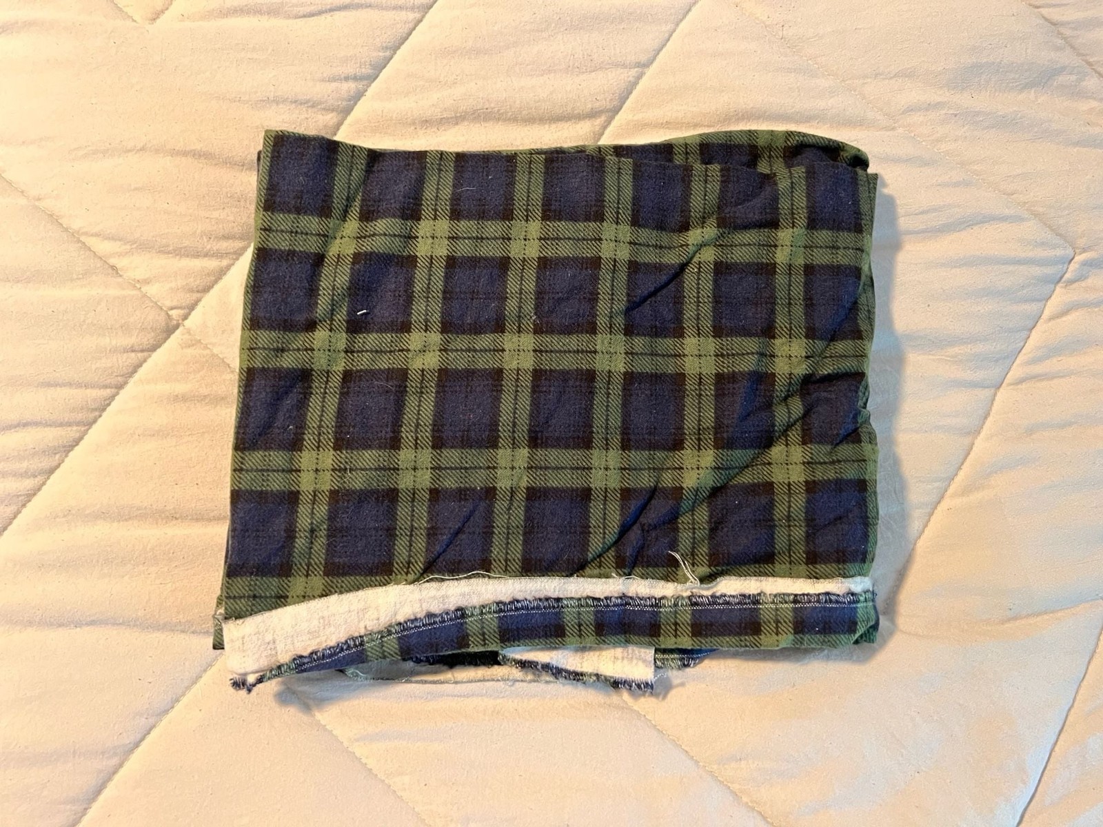 All Safe Trading Scottish Design Grey Watch Tartan Pleated Kilt with Leather Str