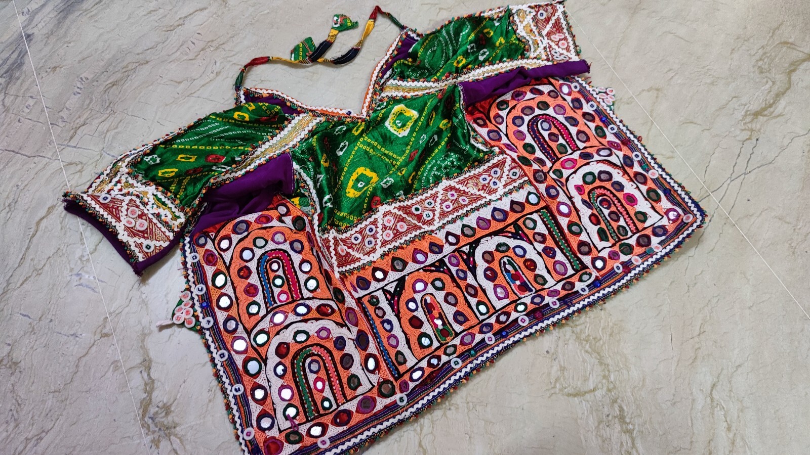 Vintage Banjara Tribal Kuchi Hand Embroidery Indian Traditional Back Less Choli