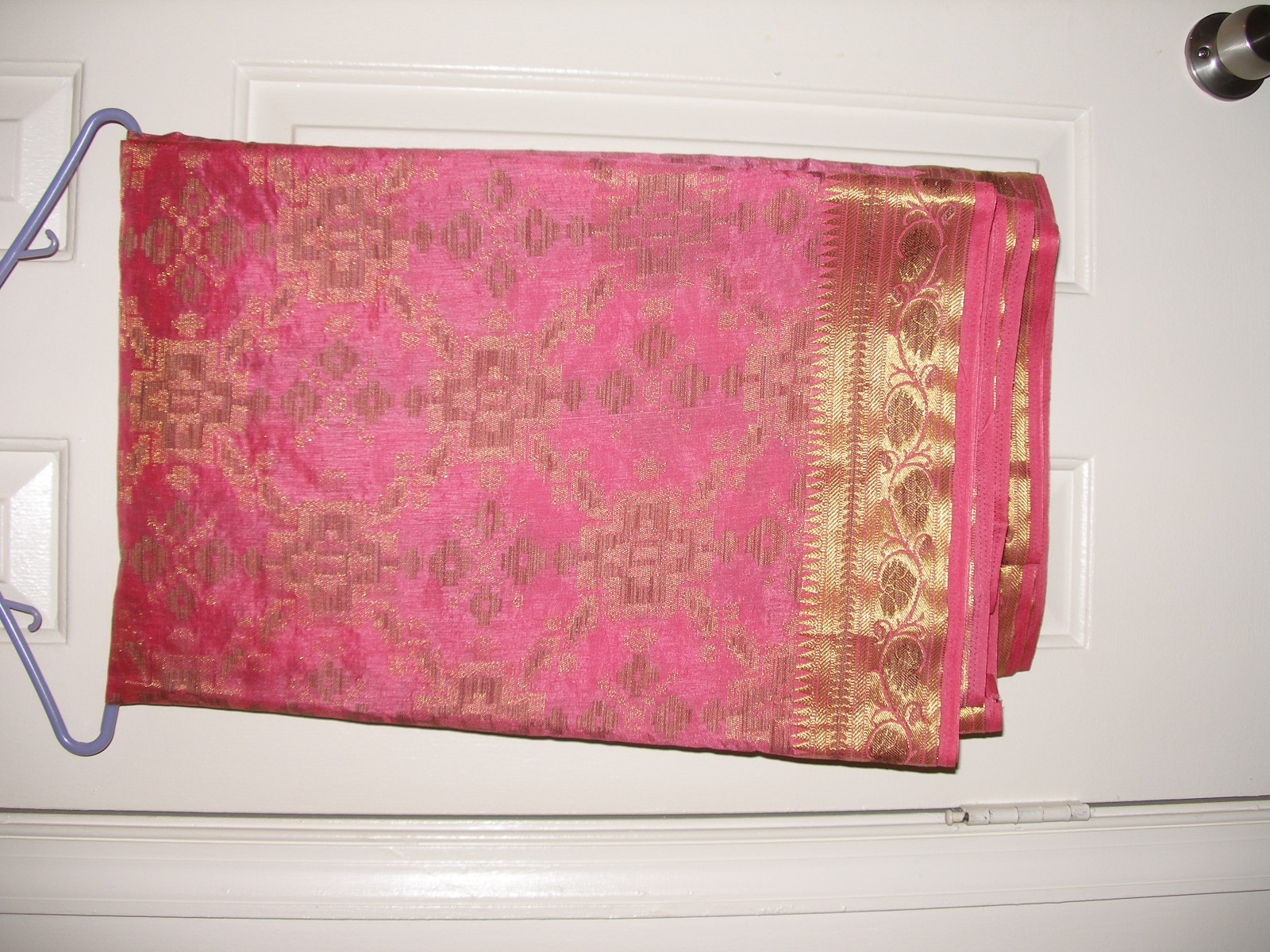 NEW SILK SARI WITH ZARI AND PINK COLOR
