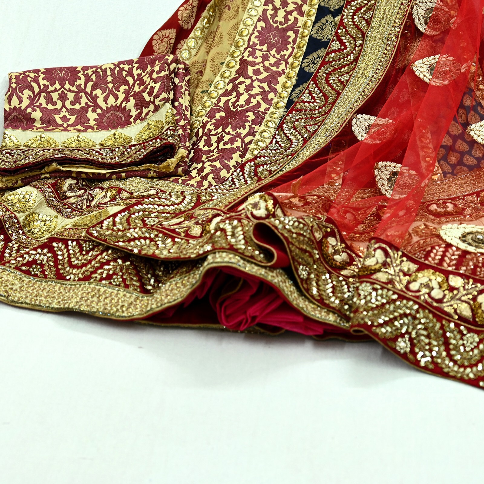 Indian New Heavy Pure Silk Hand Embroidered Designer Sabyasachi Lehenga 3pcs Set