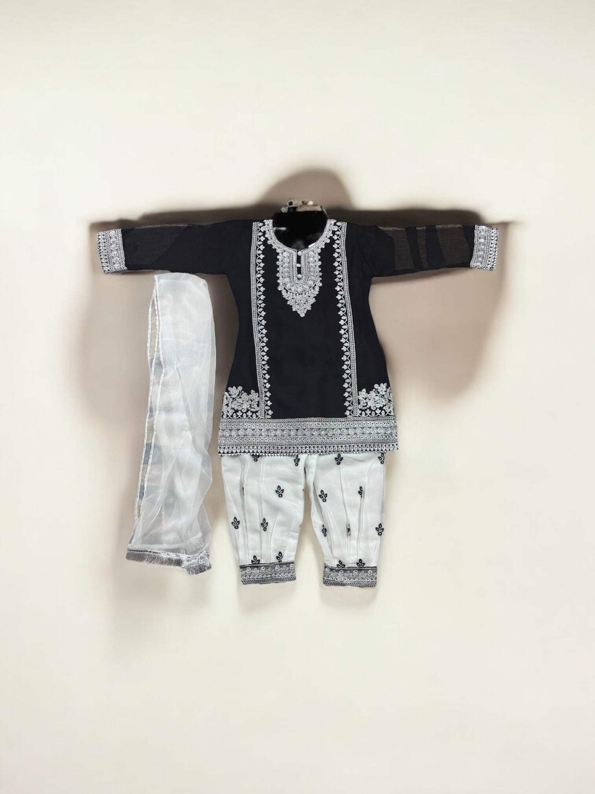 Traditional Designer Salwar Kameez for Little Girls – Elegant & Stylish Ethnic W