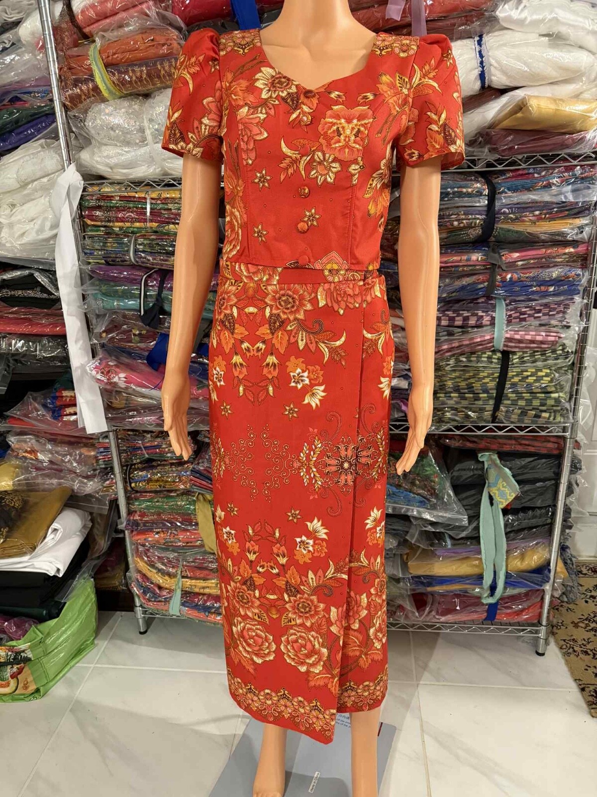 cambodian traditional outfit Sarong