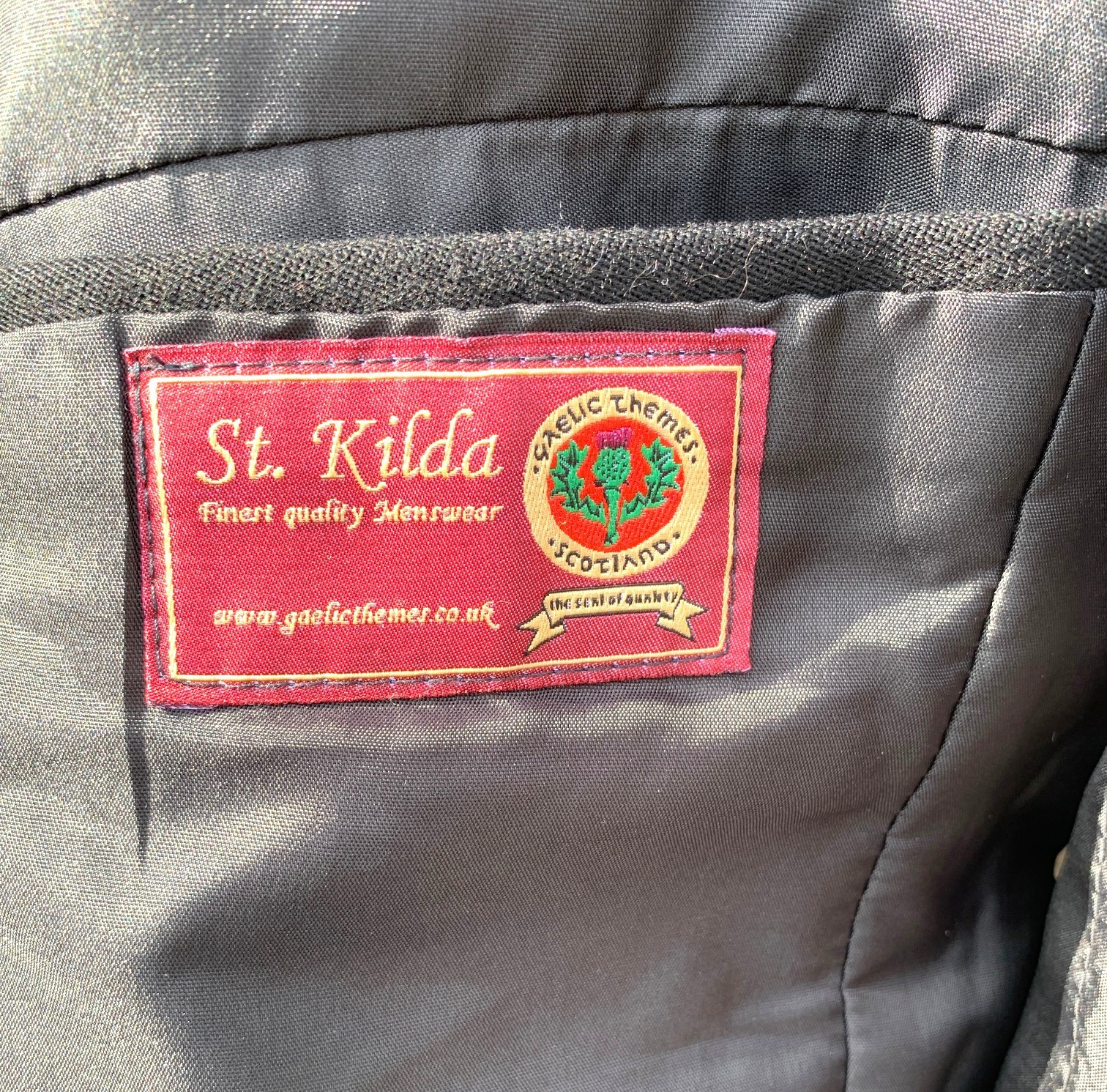 St. Kilda Argyle Scottish Kilt Piper Black Jacket, Size 48R