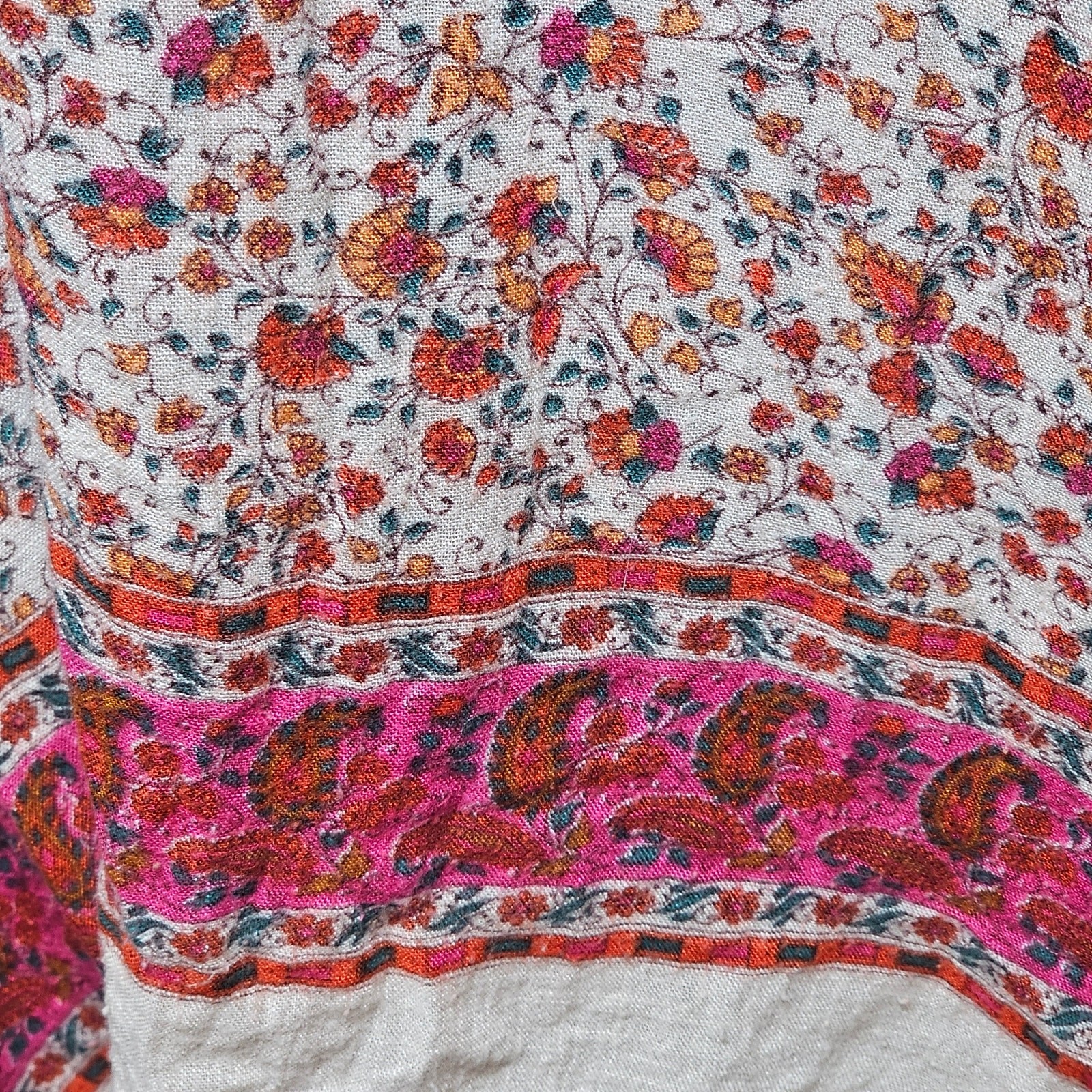American Eagle “All the Blooms” Floral and Paisley Boho 100% Viscose Kimono OS