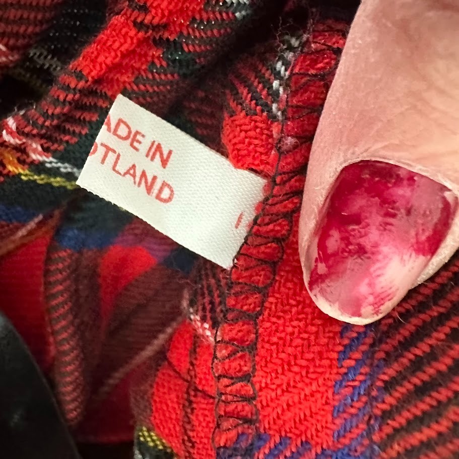 The Edinburgh Woolen Mill 100% Pure New Wool Red Plaid Kilt Size 8 Scotland