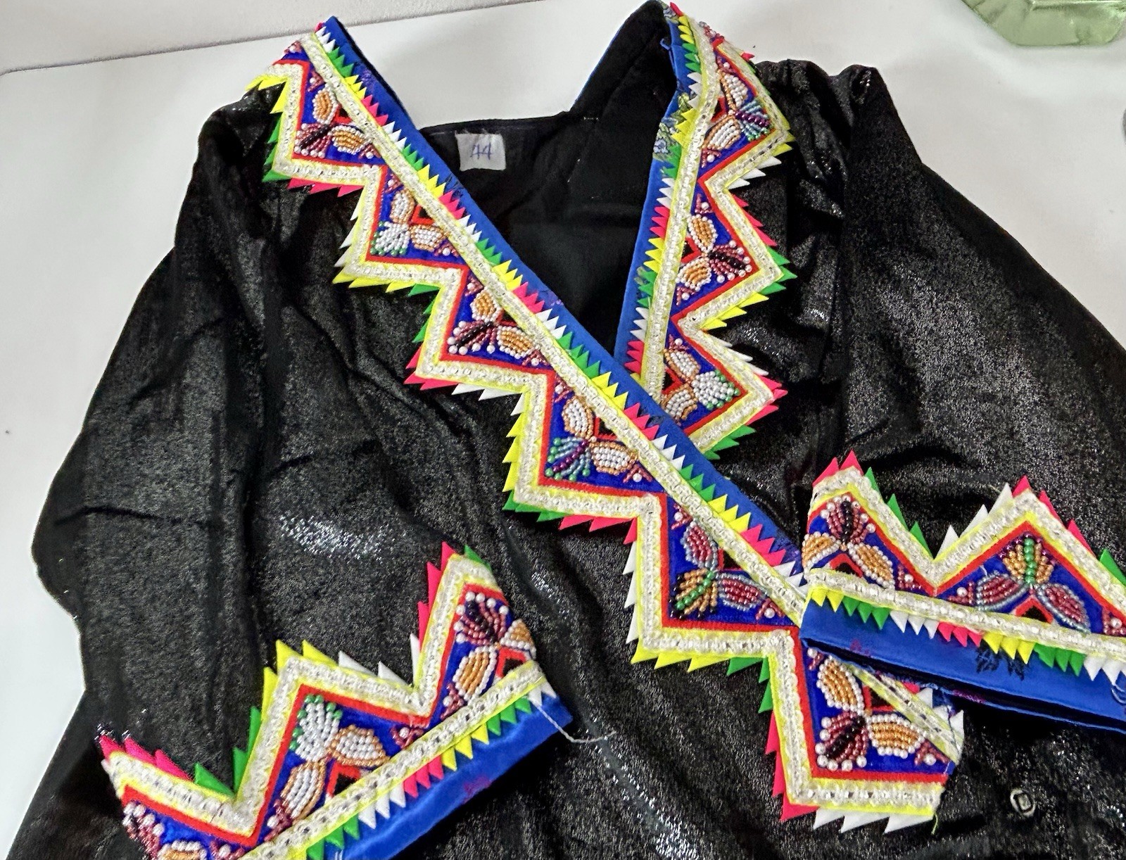 Beautiful Hmong Beaded Blouse & Sev Apron Size 44