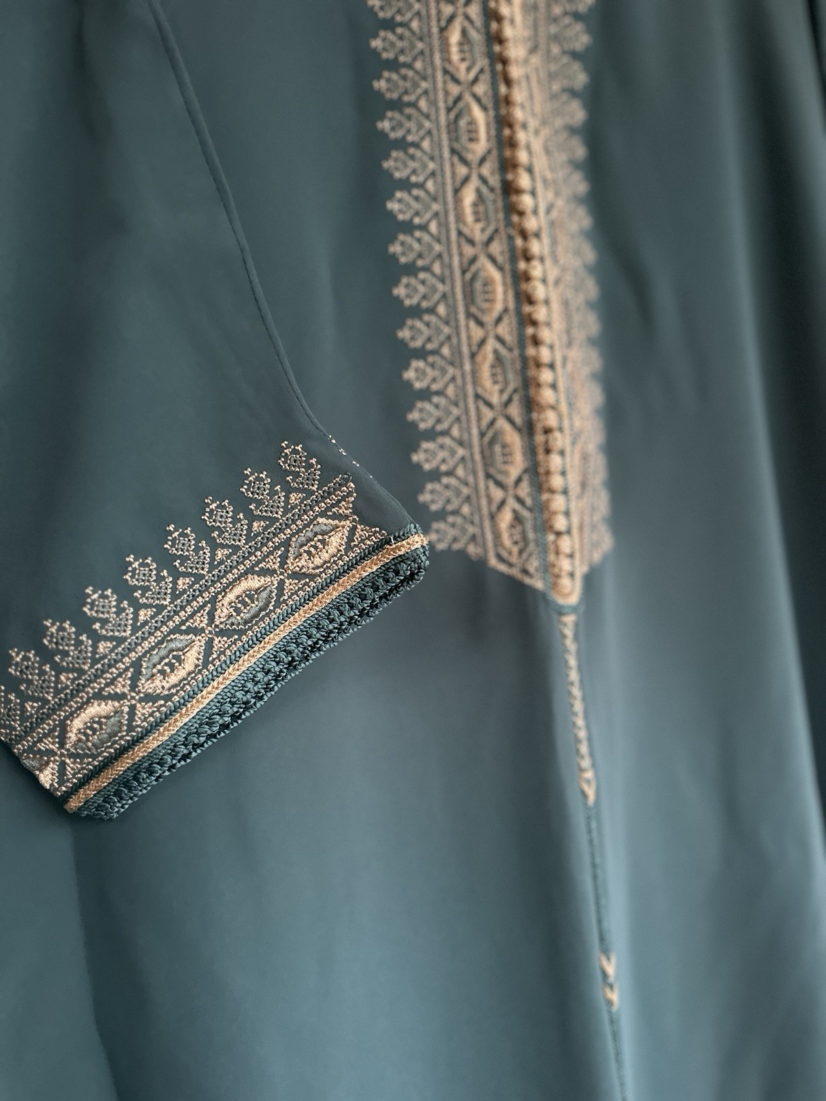 2-Piece Moroccan Jellaba Set – Handmade, Medium Size, Premium Quality Material