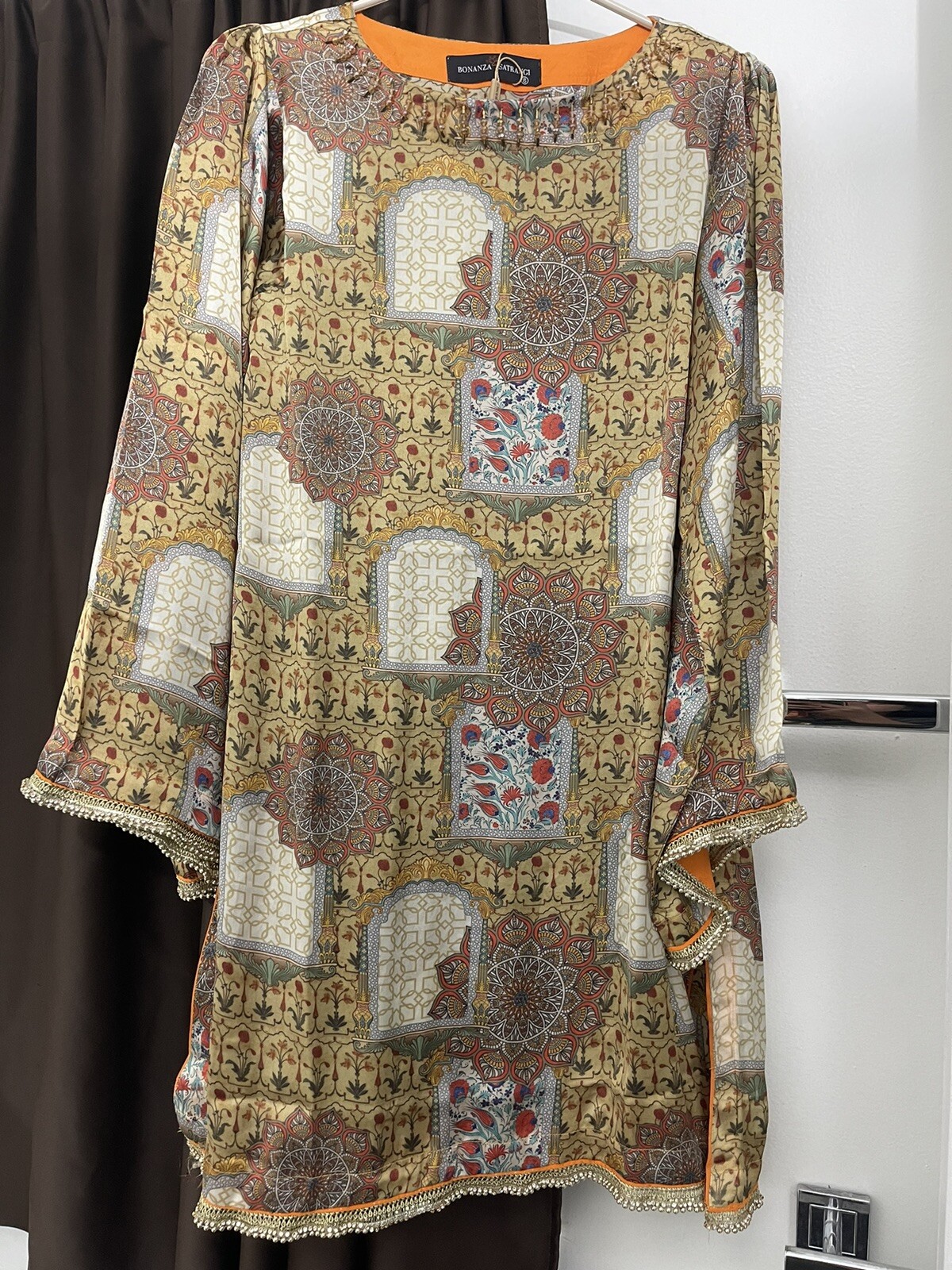 Bonanza Satrangi. 1pc. Silk. Printed Kurta. Size Small-medium. Pakistani Wear.