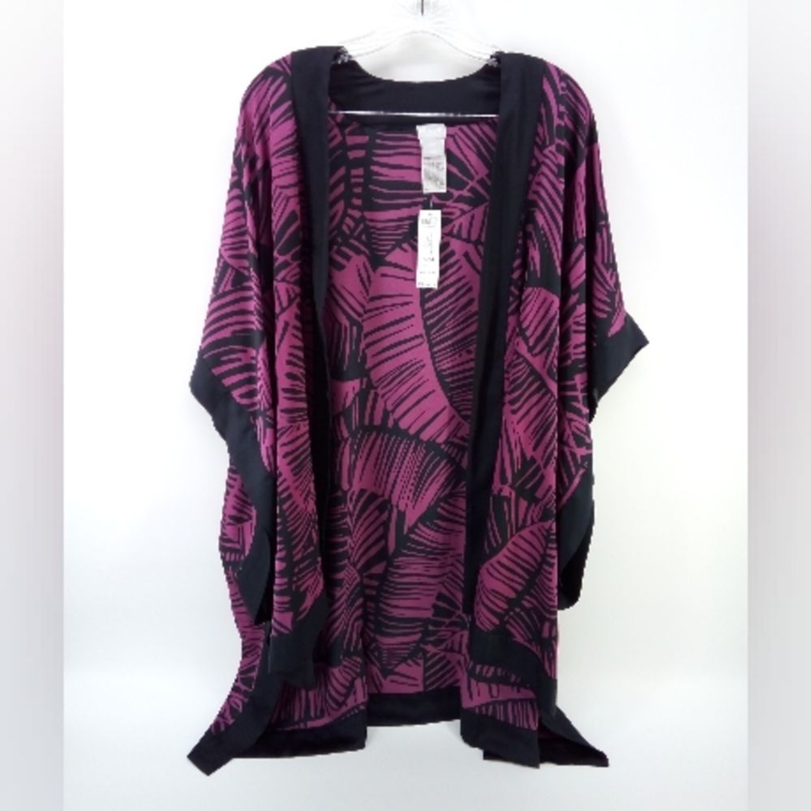 NWT Chico’s Travelers Scarf Front Kimono Jacket Border Print Hi-Lo Wild Mulberry