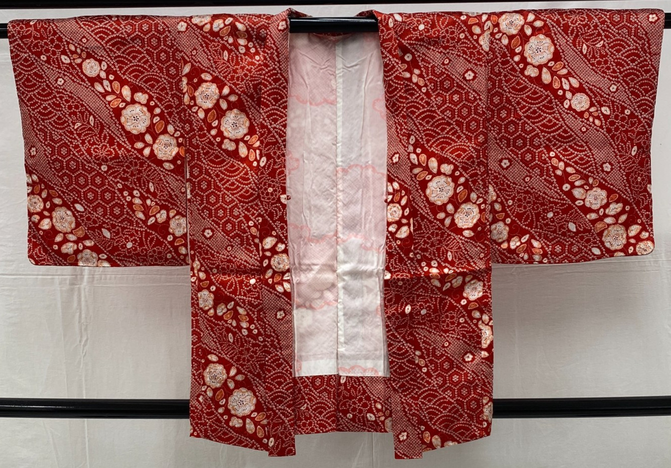 Japanese Vintage Kimono Haori Jacket Polyester Red Traditional Authentic 33 in
