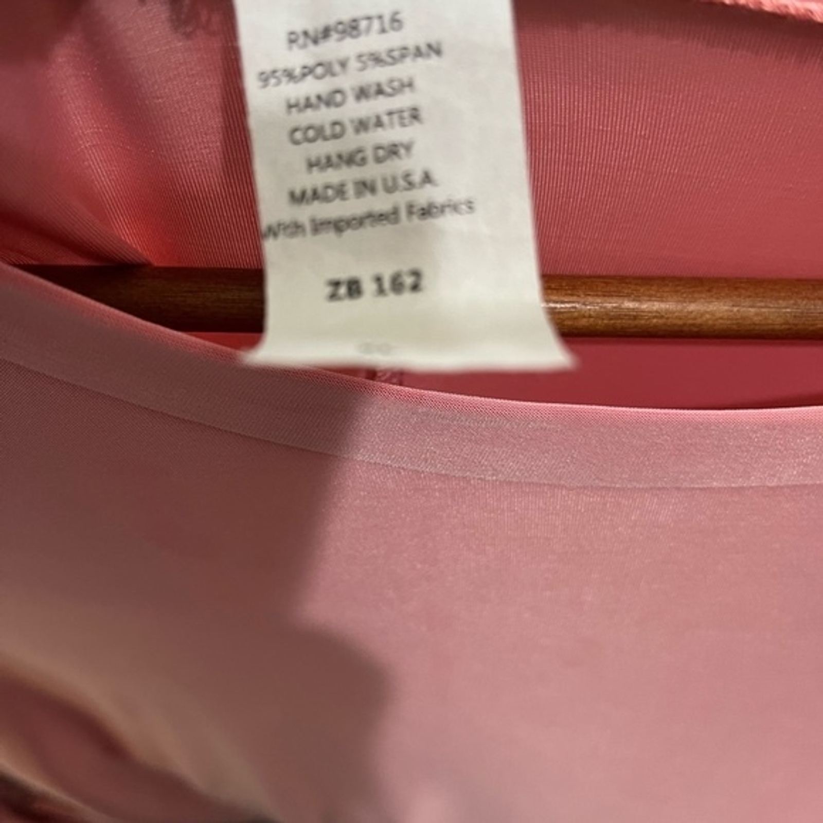 LADIE B’Z BLUSH PINK HI LOW WIDE BELL SLEEVE BLOUSE WITH RUFFLE DETAILS SIZE XL