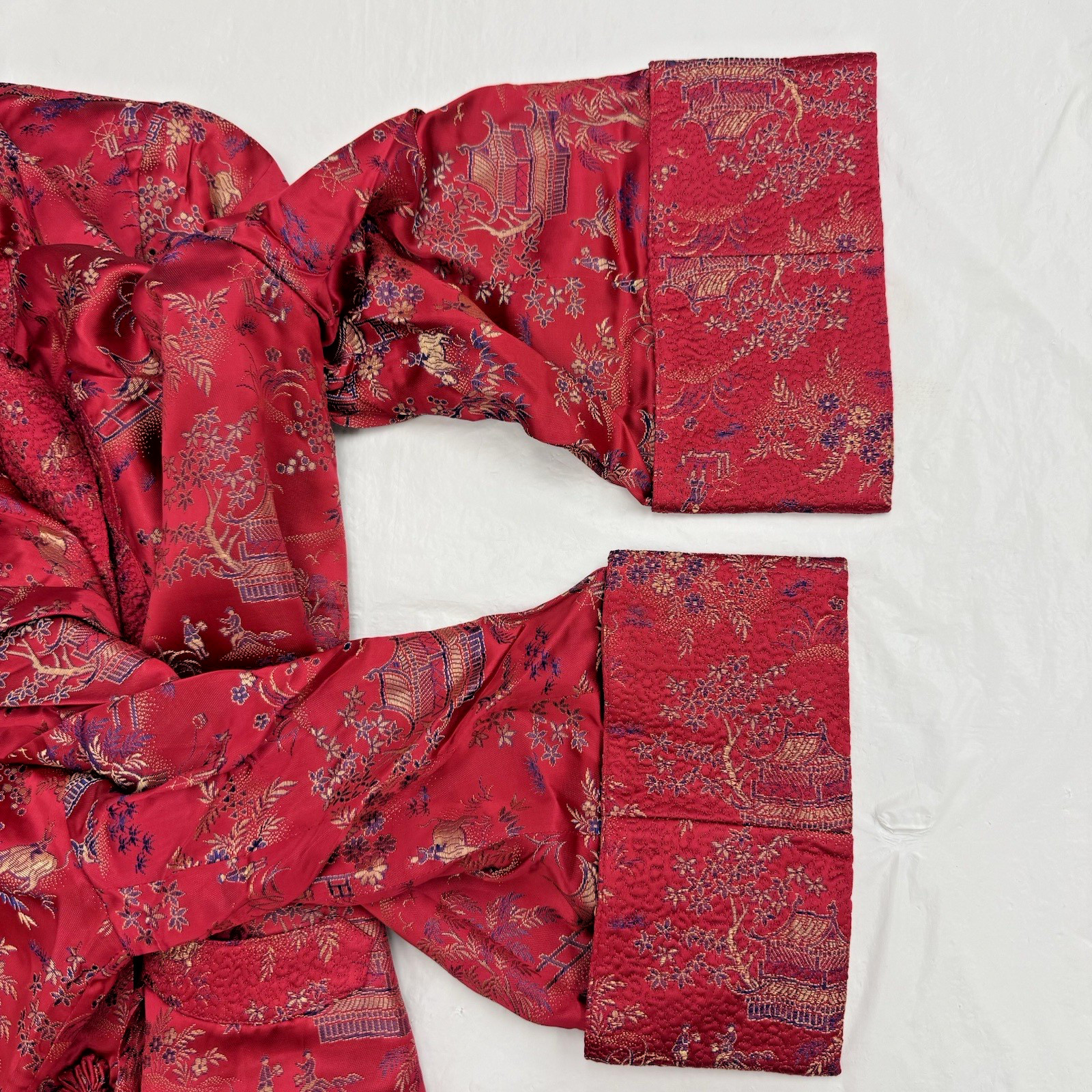 Peony Brand Shanghai Size 40 Red Oriental Kimono Robe Pagoda Floral Vintage