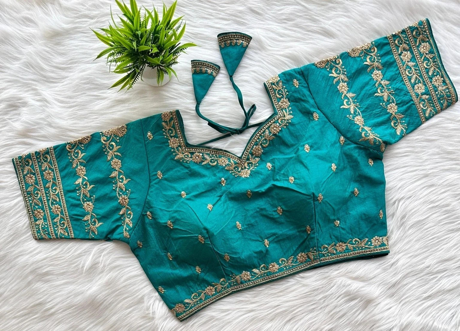 Women Sweetheart Neck Designer Blouse Indian Bollywood Party Wear Ethnic Choli