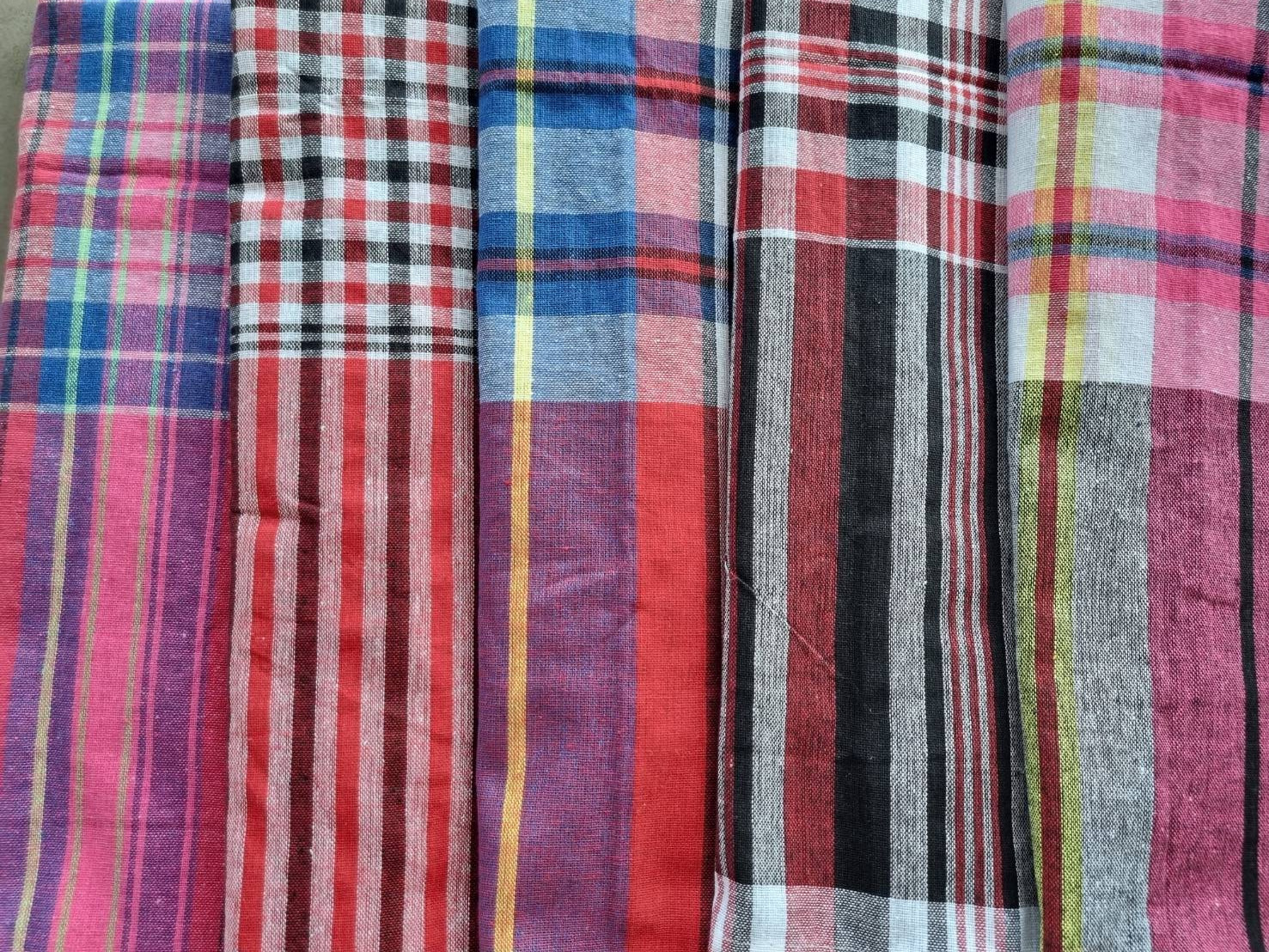 Cloth Fabric Loincloth Pha Kao Ma Cotton Thai Kaoma Plaid Scarf Vintage Red 70″