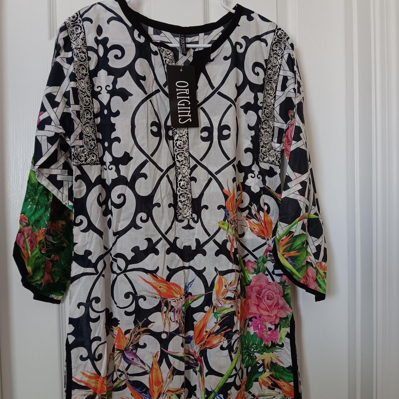 Origins Pakistani Kurti Medium. floral print boho tunic style NWT