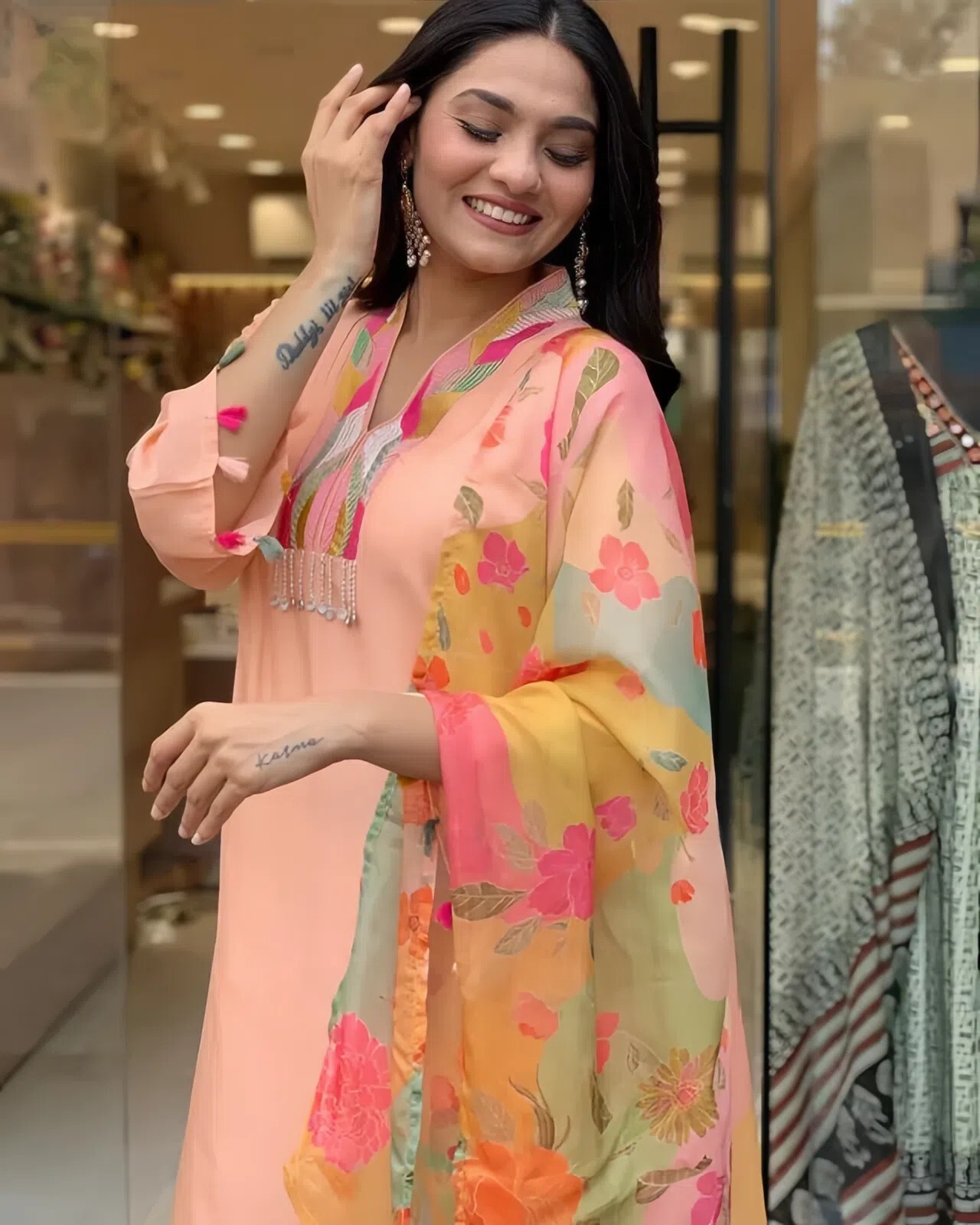 Kurti pant And Duppatta With Embroidery, Heavy quality Muslin Fabric