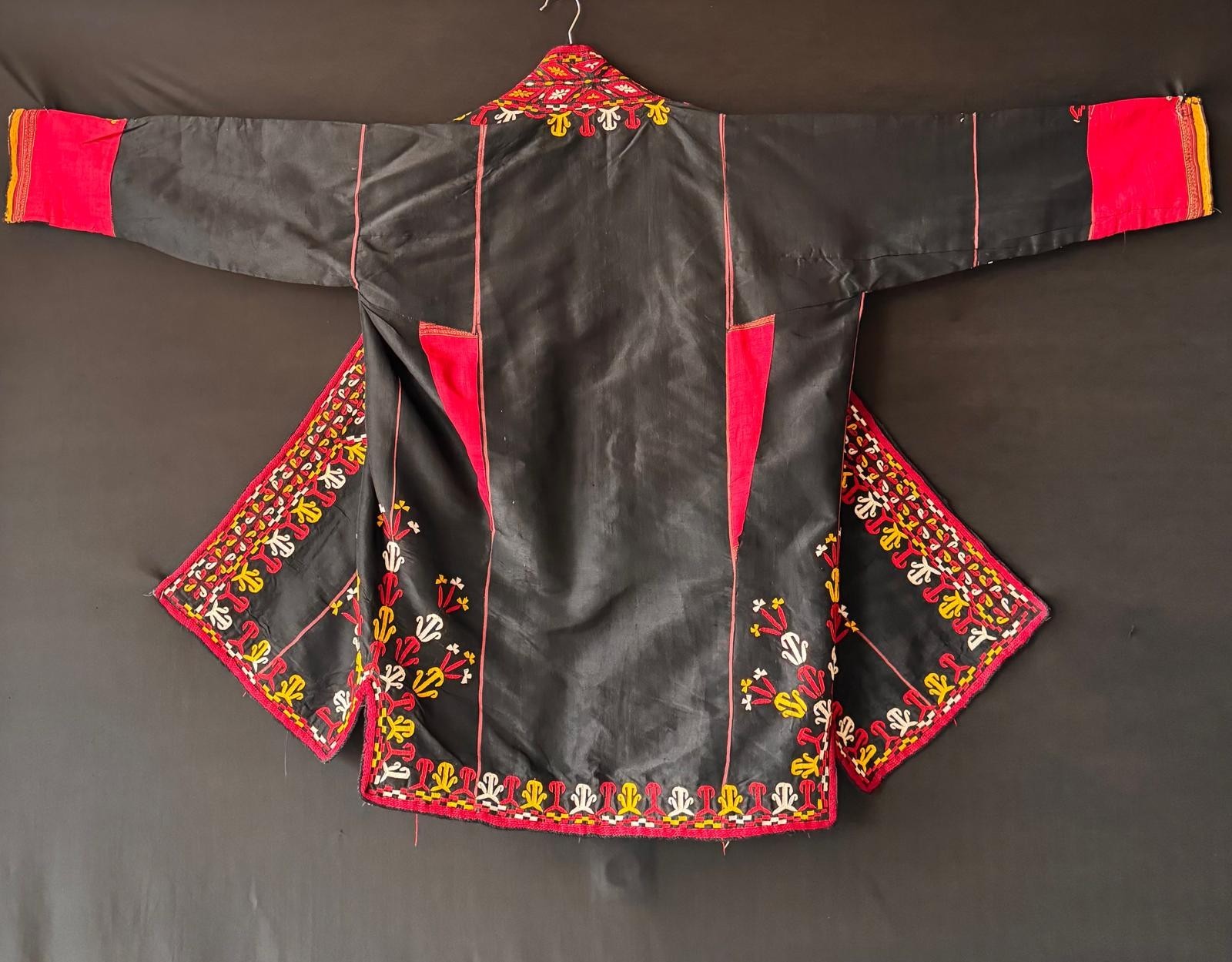 Turkmen Silk Embroidered Coat and Chapan, Antique Kaftan, Kimono, Kaftan Dress