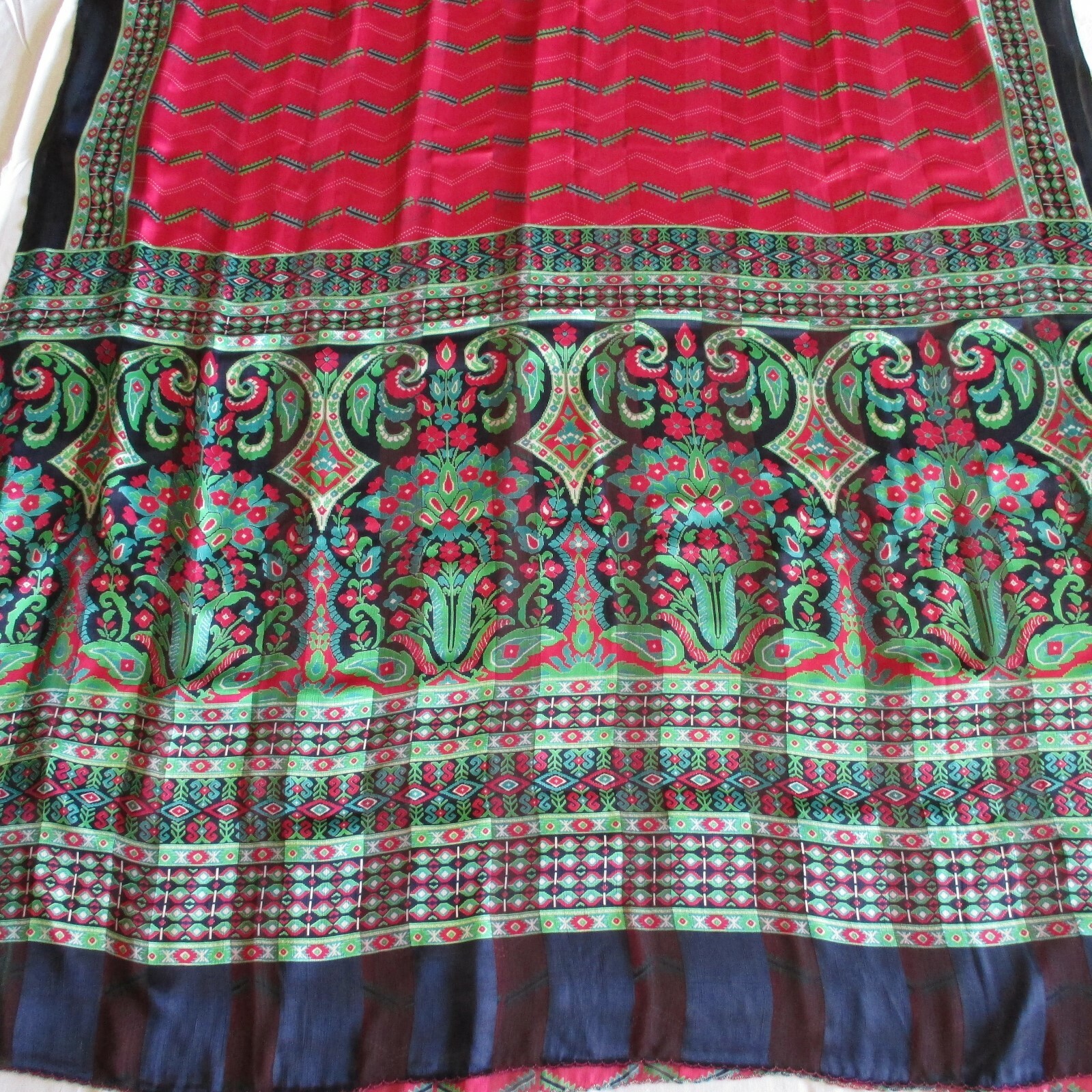 NEW Fiesta PINK BLUE Luxurious SATIN Sari FABULOUS Fabric Artistic SAREE Curtain