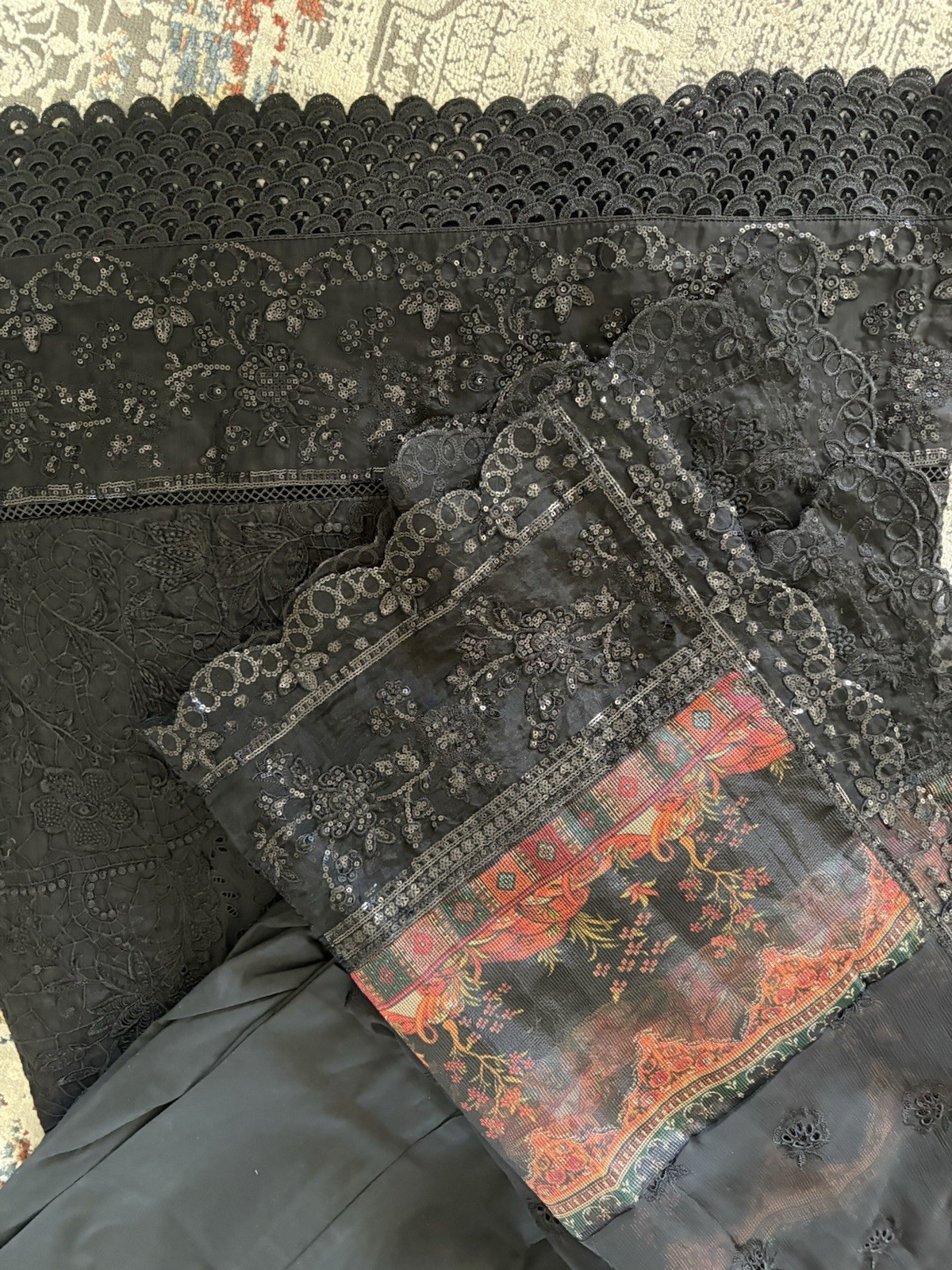 Motifs Brand New Large Heavy Embroidered Sequins Lace Chicken Kari 3 Piece Lawn