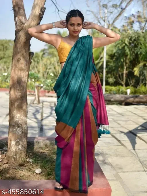 Women’s handloom khadii cotton check saree with Running Blouse Piece