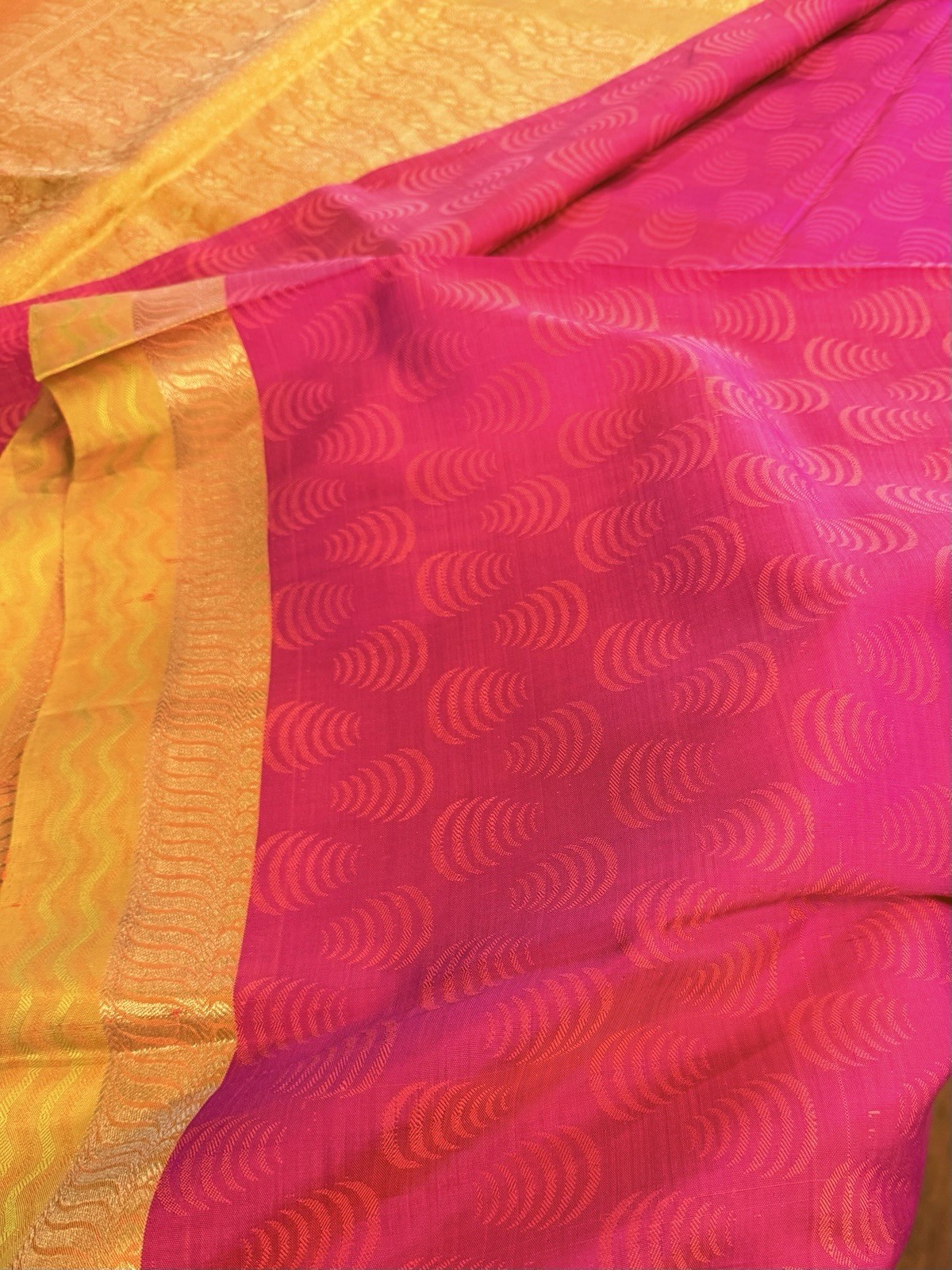 Kanjeevaram Pure Silk Saree – Rani Pink & Gold Zari Wedding Saree