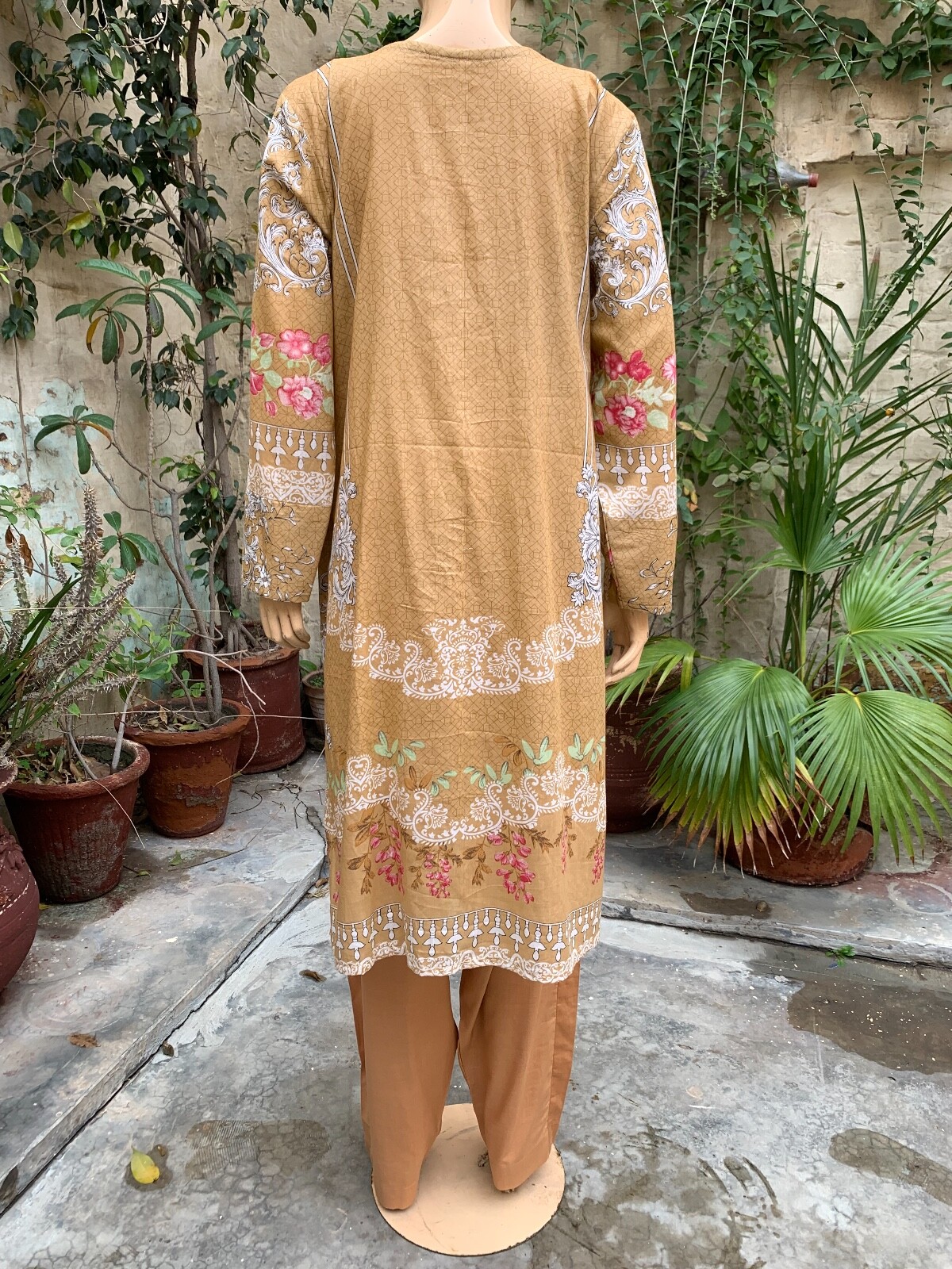 Pakistani Light Brown Printed Straight Shirt 3-PCS Lawn Suit w/ Threadwork ,L#2