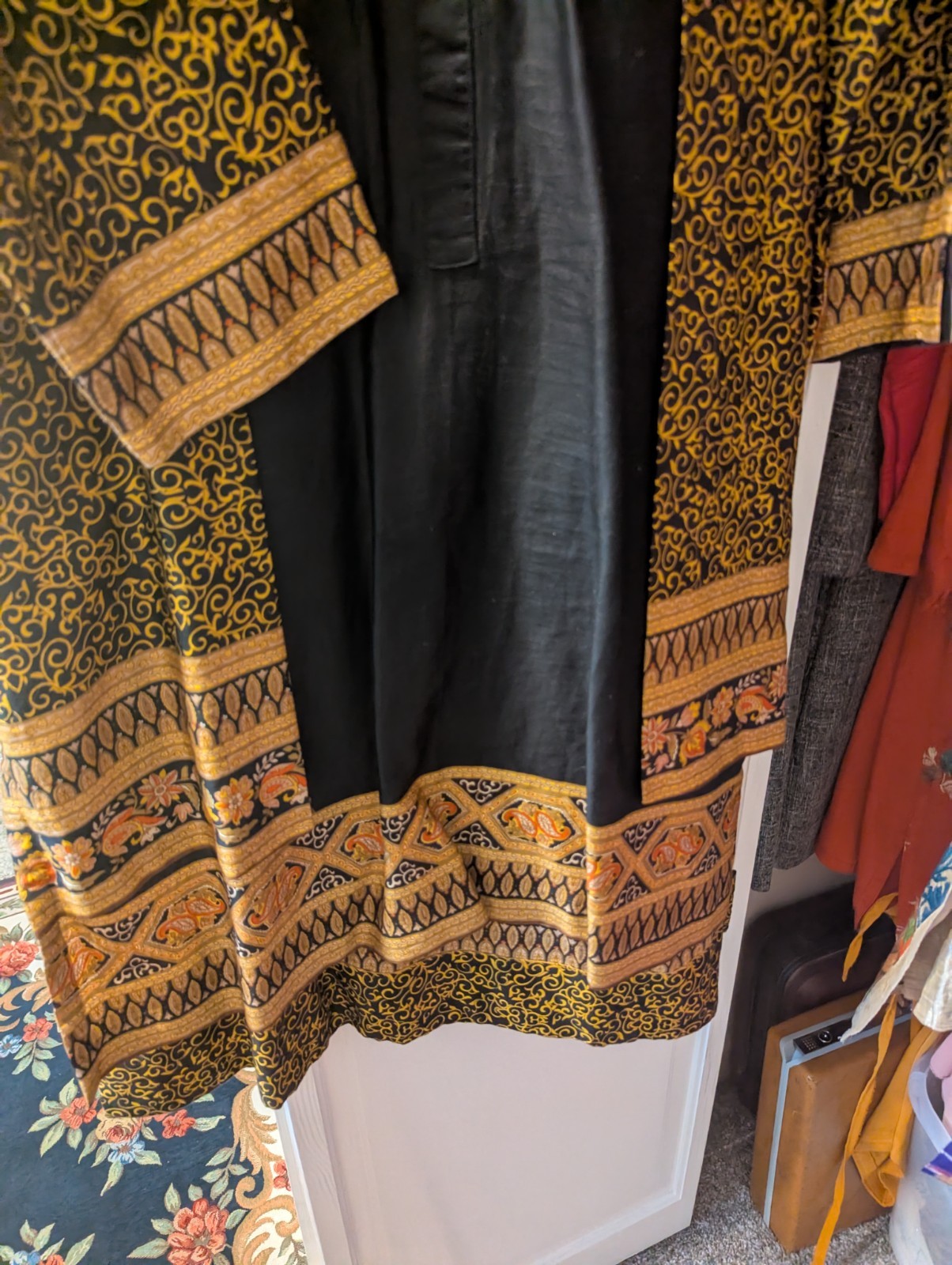 Size 16/XL- Price For All Suits 3 Kurtis 1 With Kashmiri Work