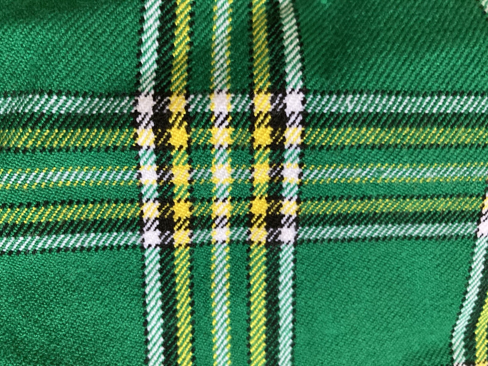 Scottish Style Green Tartan Kilt Men’s 42” Waist Acrylic NICE!!!