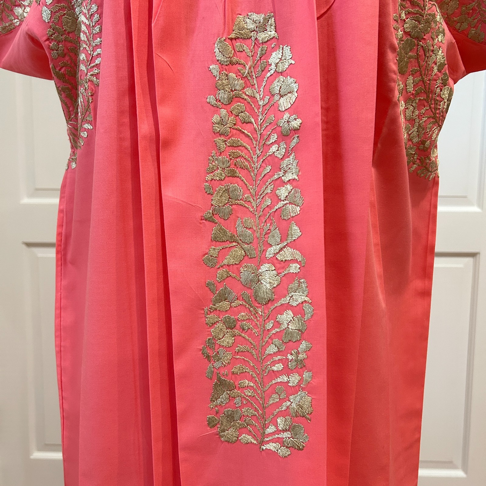 XL San Antonino Maxi Dress, Oaxaca Mexican dress. hand Embroidered. Silk Threads