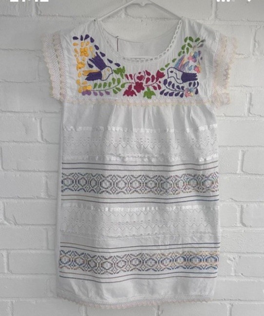 Embroidered Mexican Blouse In White Colored Flowers Size Per Measurements XS/S