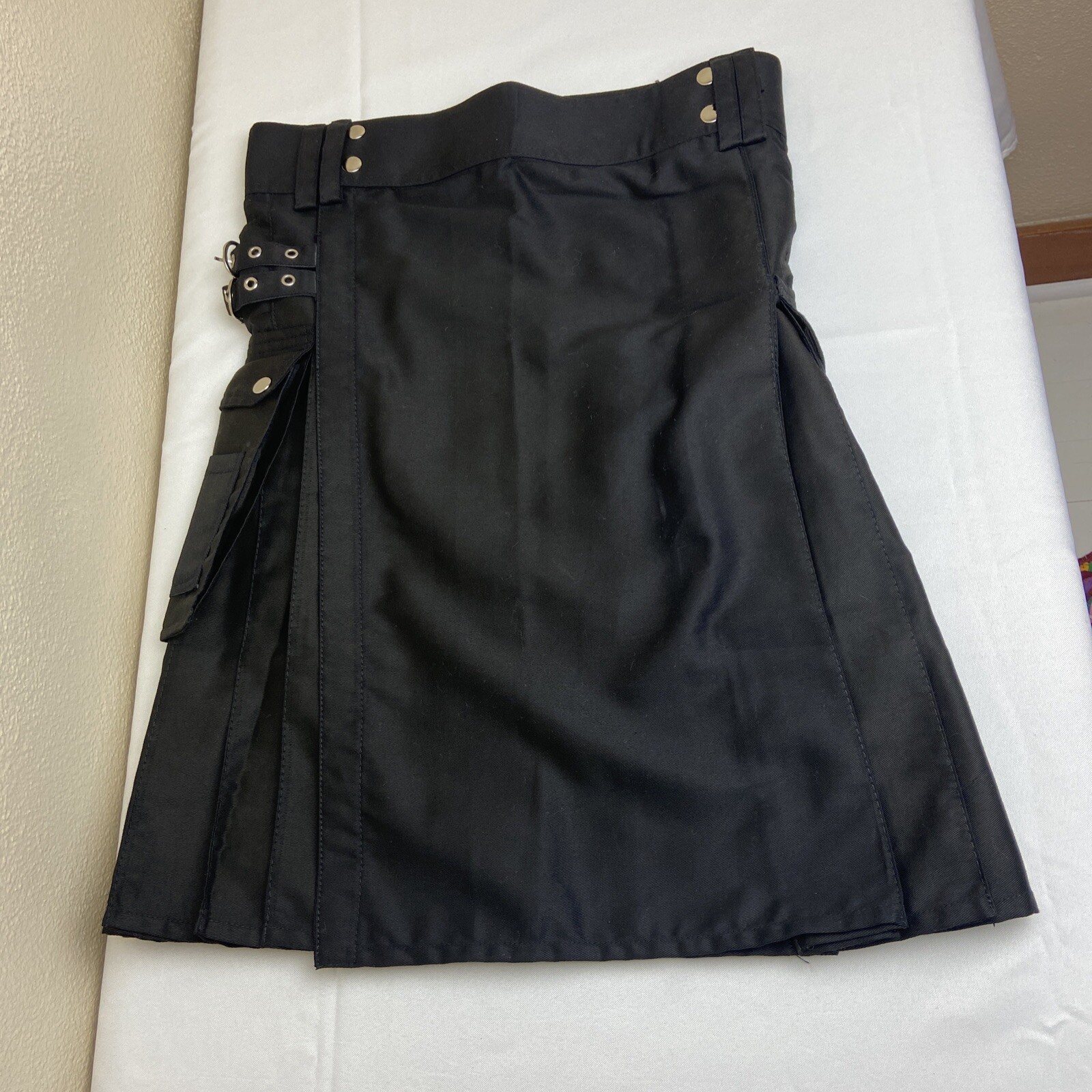 Workman Style Kilt Cargo Pocket Cotton Blend 24 in Length GREAT CONDITION Sz 32