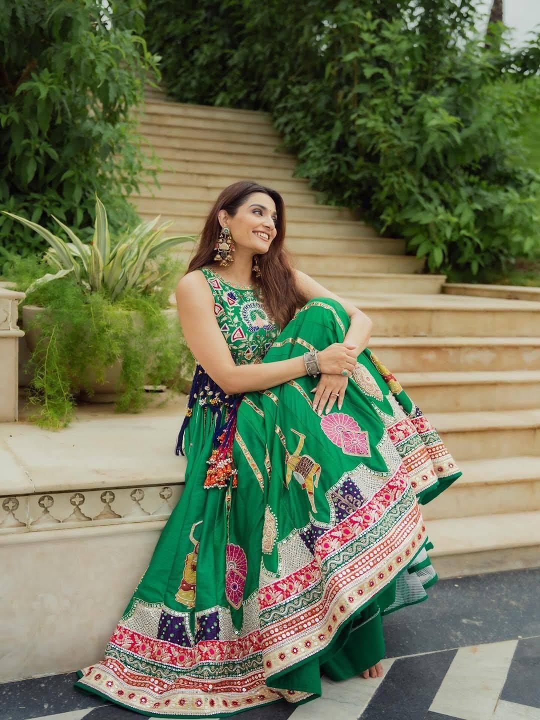 LEHENGA CHOLI INDIAN BOLLYWOOD WEDDING PARTY PAKISTANI WEAR READYMADE