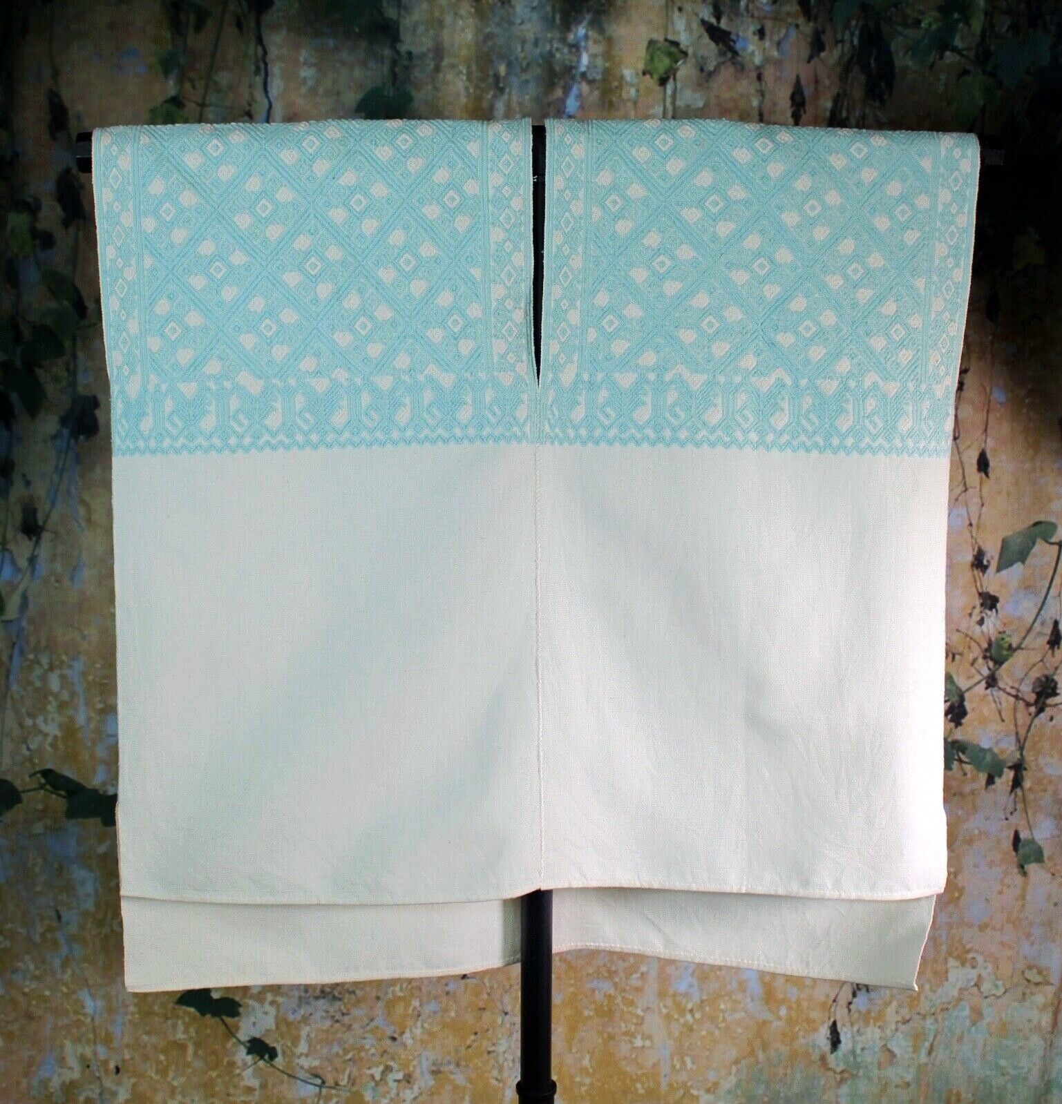 M/L Huipil Aqua & Cream Handwoven Backstrap Loom Mayan Larrainzar Chiapas Mexico
