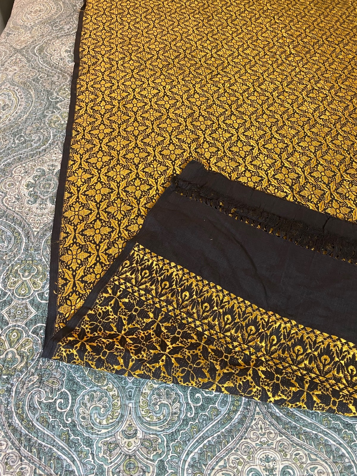 Pashima-style Shawl / Banorasi Brocade saree Gold Black 40 x 78