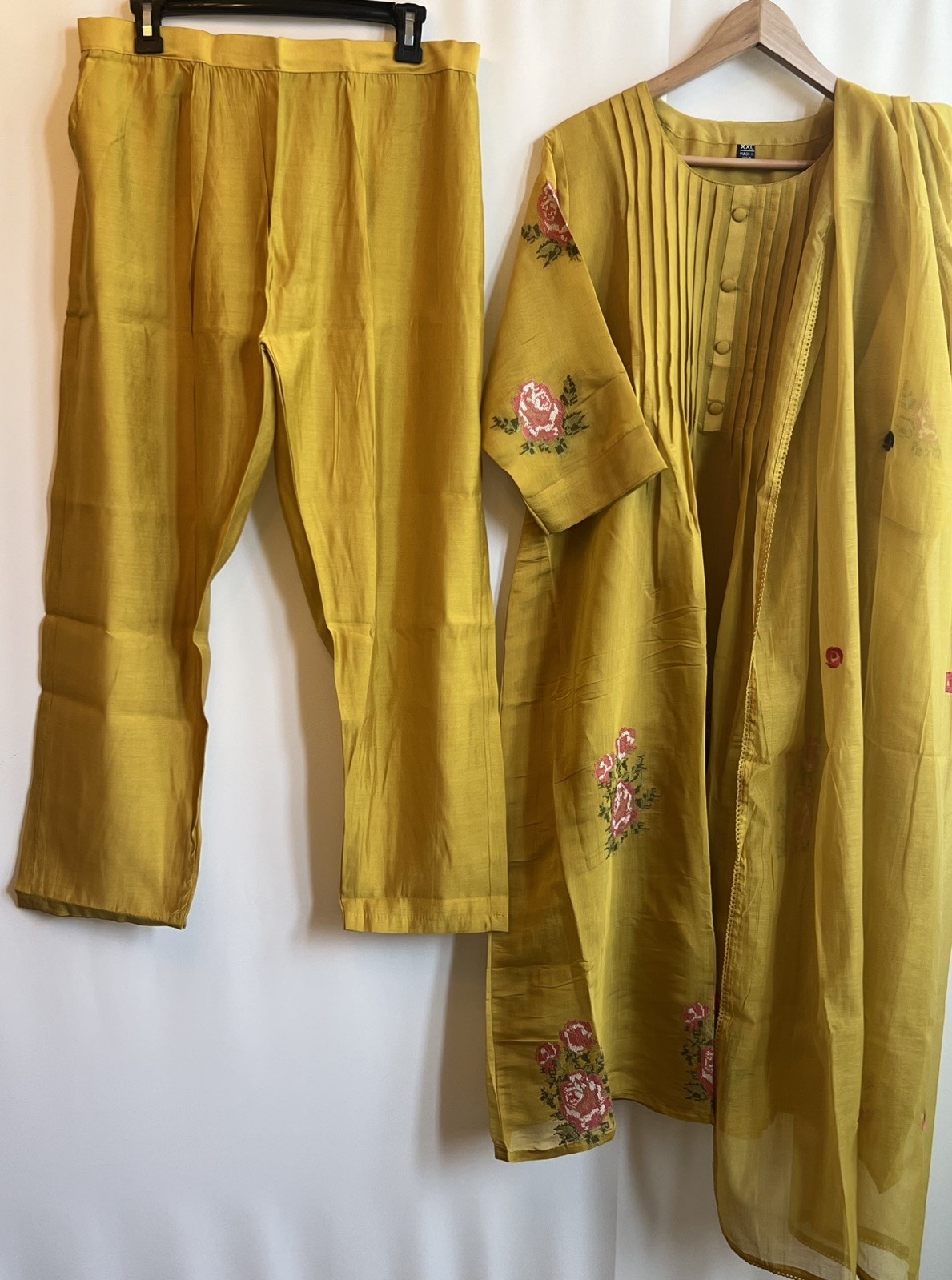 Beautiful Indian Ethnic Mul-Cotton Anarkali Kurta, Pant & Dupatta 3 Piece Set