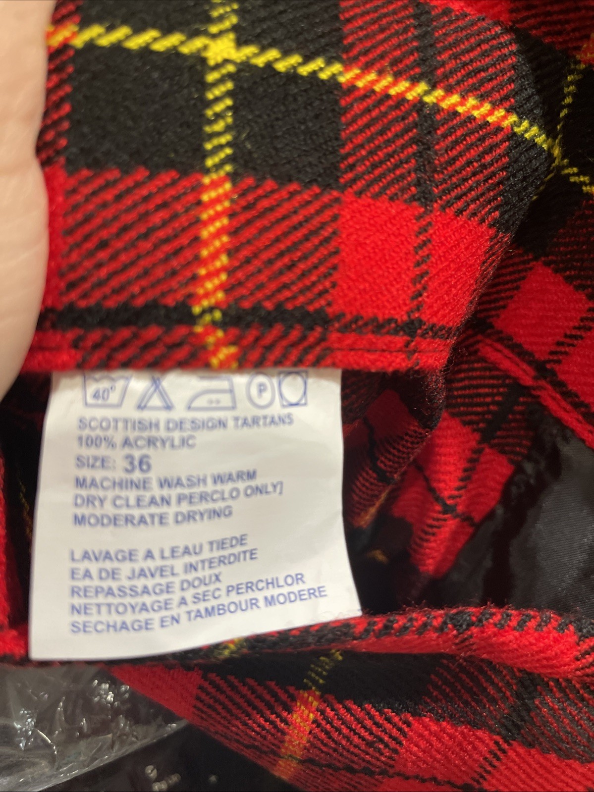 Kommando Kilts Scottish Design Tartans Acrylic Kilt Red/Black Plaid Sz 36 NEW