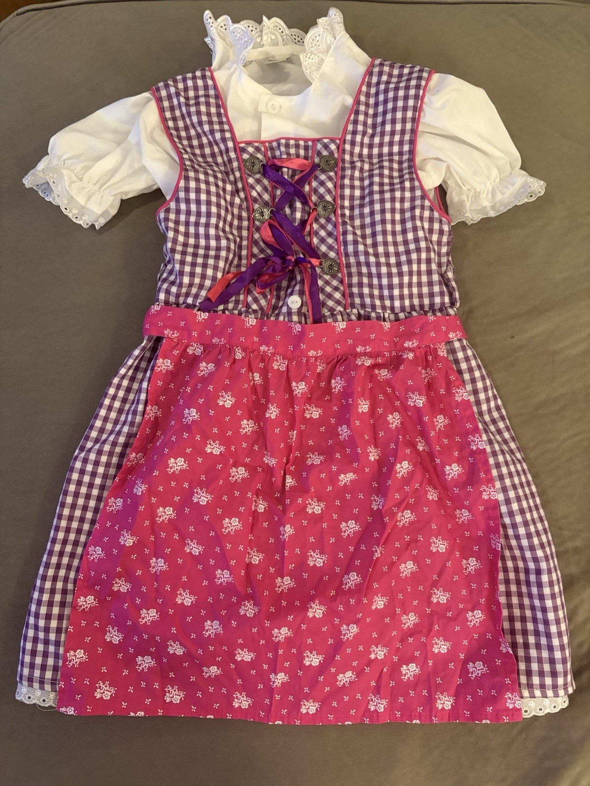 German Girls Trachten Dirndl Dress Oktoberfest Size 5-6 EU 110-116