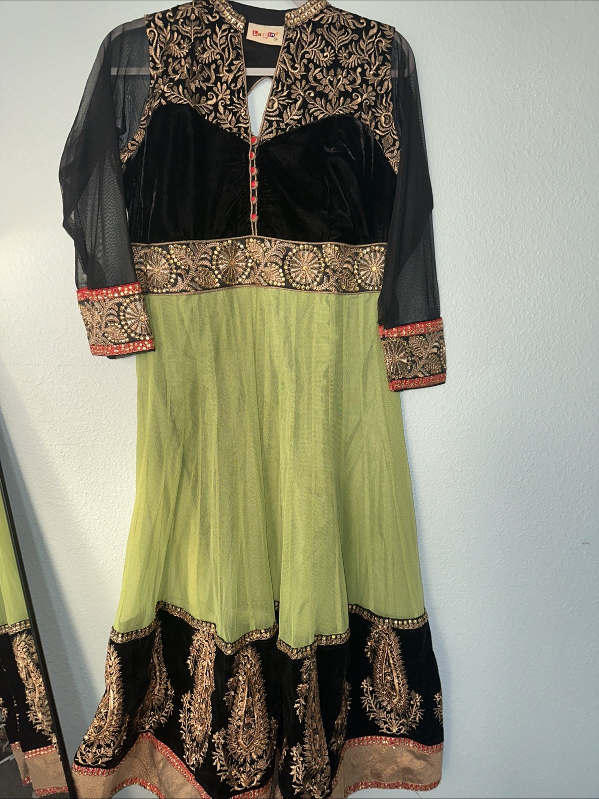 Used Indian Anarkali Green Black Gold Net Size Unknown