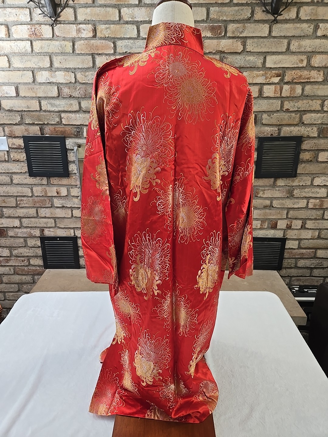 Vtg Mid-century Japanese Made Robe Womans Sz Large Hostess Coat Crysanthemum