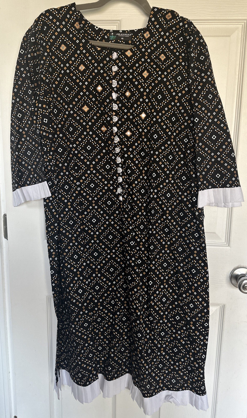 Women’s 3 Piece Set Indian Long Kurta Skirt Dupatta Black White Gold Size 46