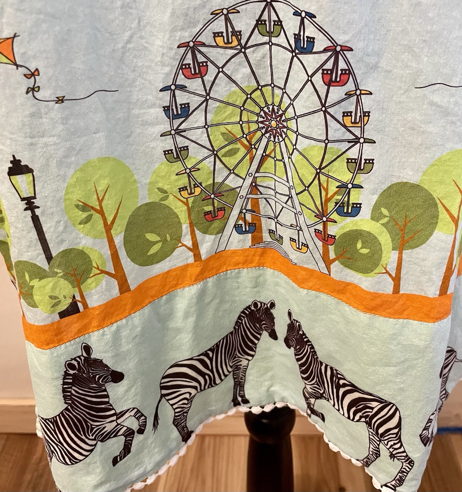 Kaas By Gul Ahmed Women’s Kurta Tunic Top Zebra Ferris Wheel Balloon Lawn Print