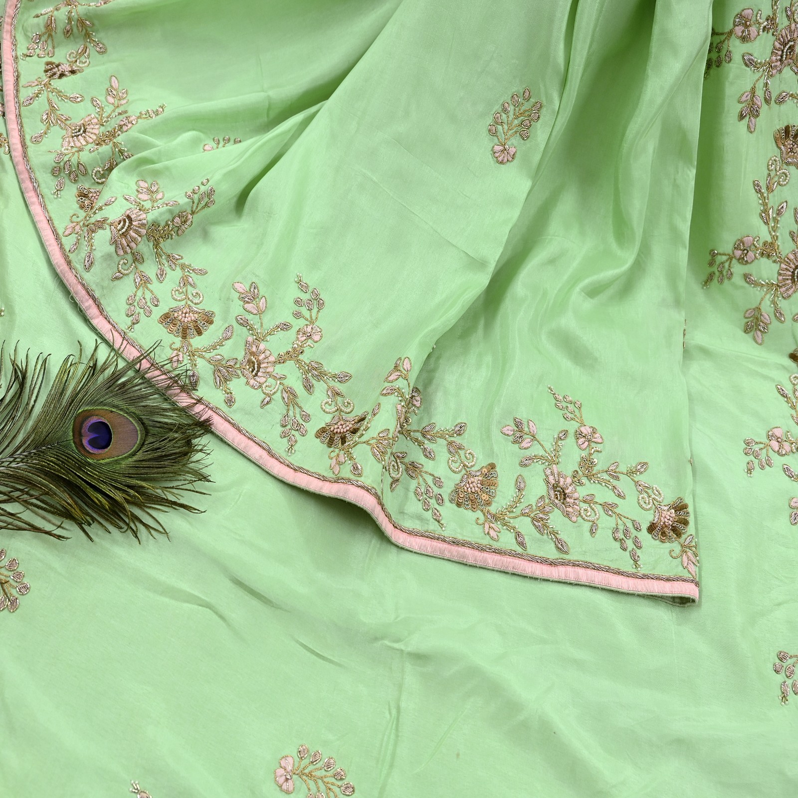Pre-owned Sari Green Pure Chanderi Silk Hand Embroidered Anamika Khanna saree