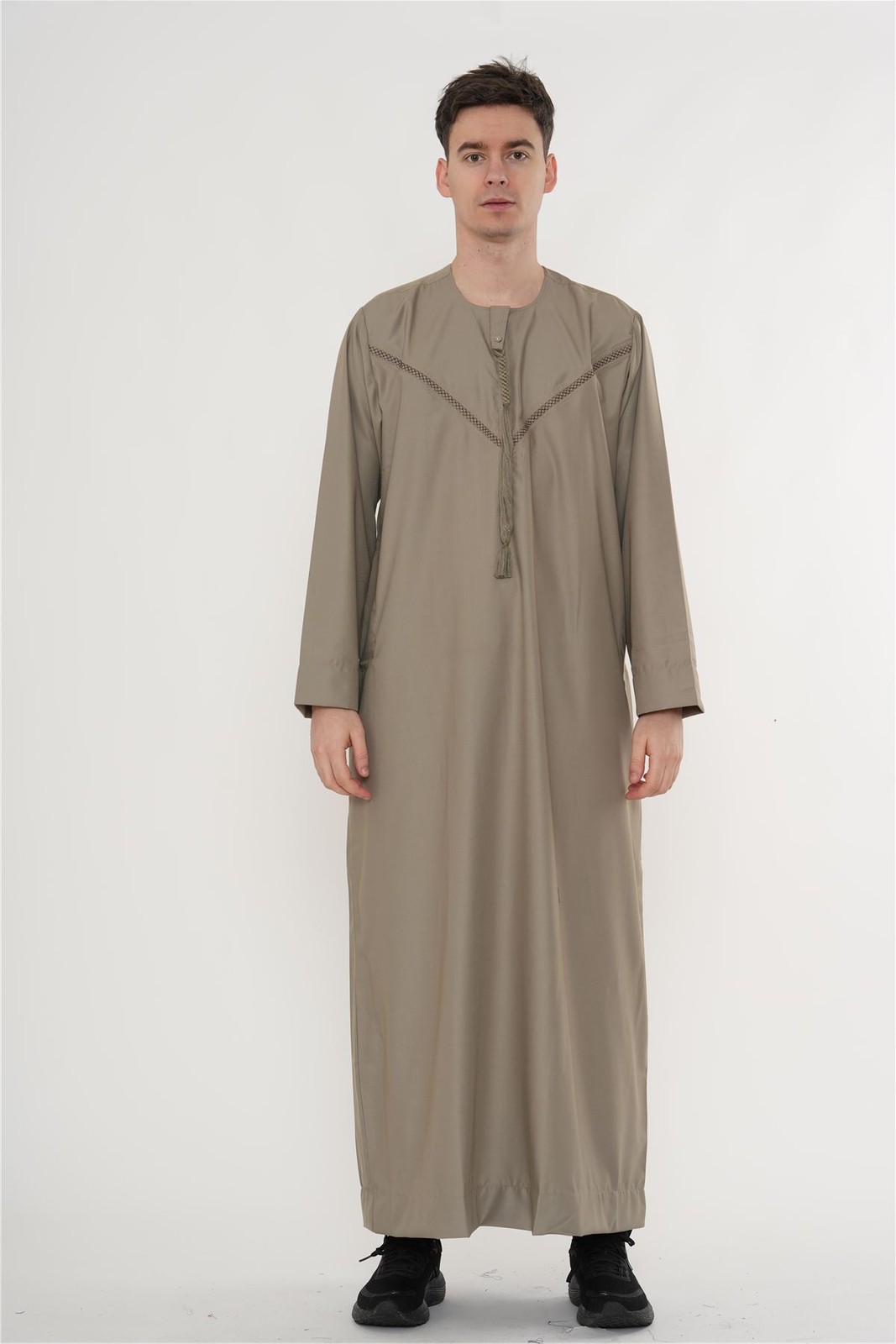 Men Beige Thobe Emirati Omani Jubba Islamic Embroidery Muslim Eid String Tassel