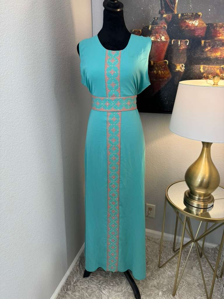 Jameelah Thobe Set – Women’s Embroidered Dress, Perfect for Eid, Abaya, Ramadan