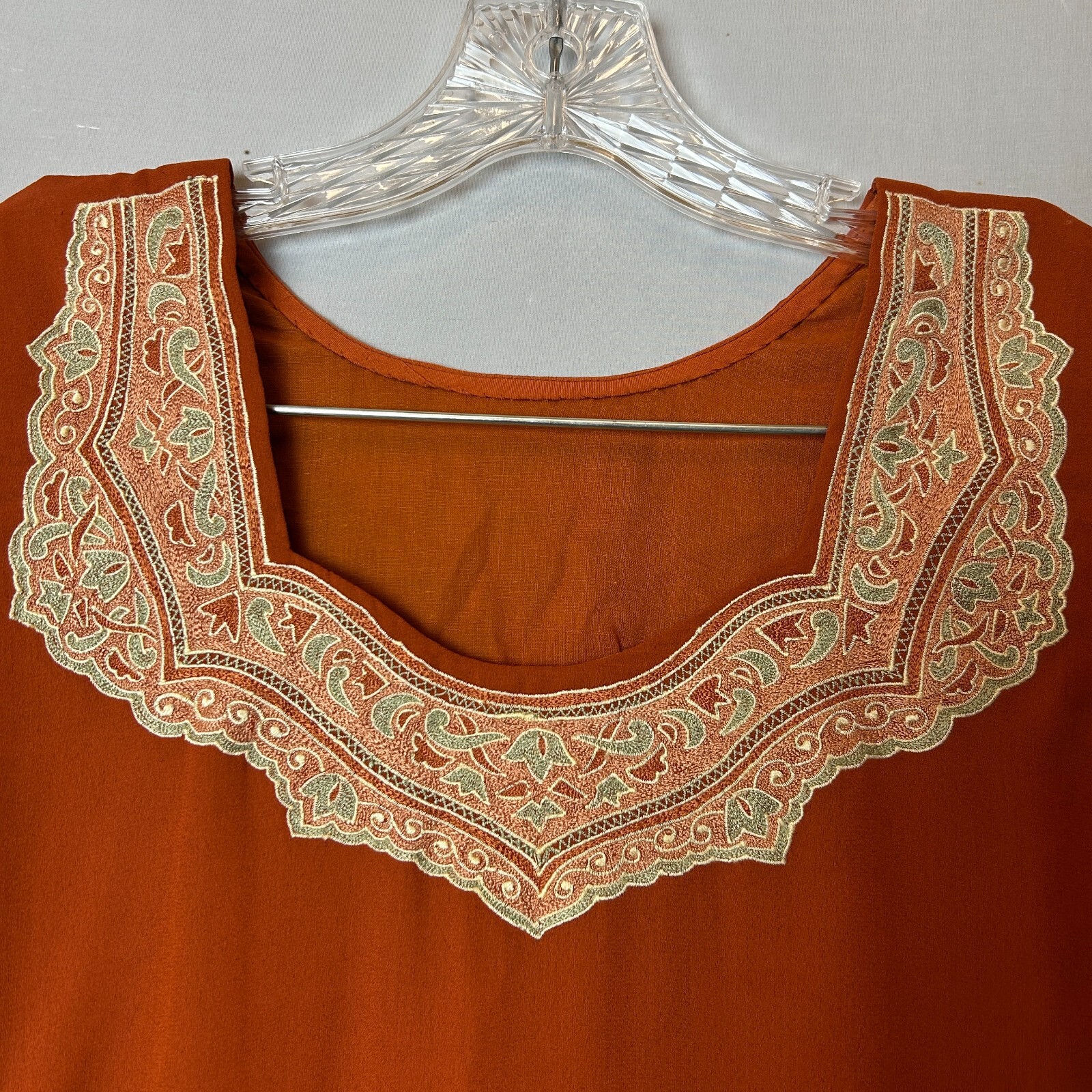 Indian Kurta Womens Small Orange Top Pants Beautiful Floral Embroidery