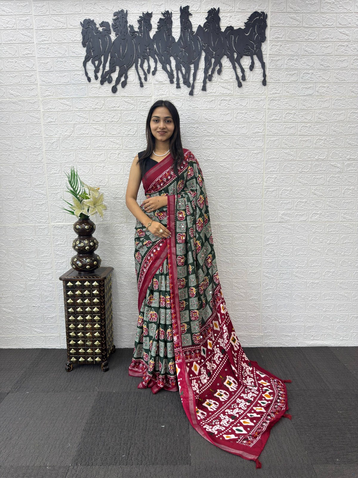 STEPNSHOP PREMIUM SAREE FESTIVAL WEAR COTTON WITH MIRROR WORK 22790