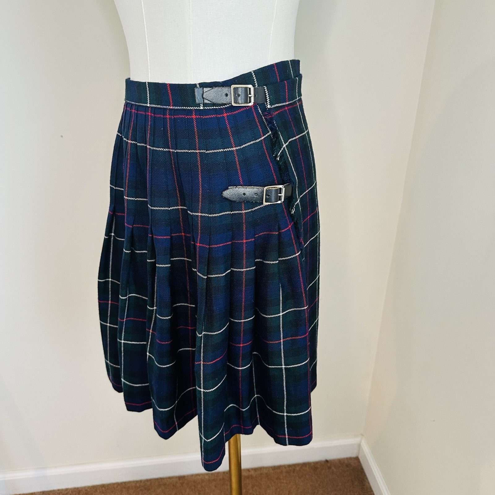 Vintage Hector Russell Tartan Kilt Skirt Made in Scotland Pure New Wool 26 Waist