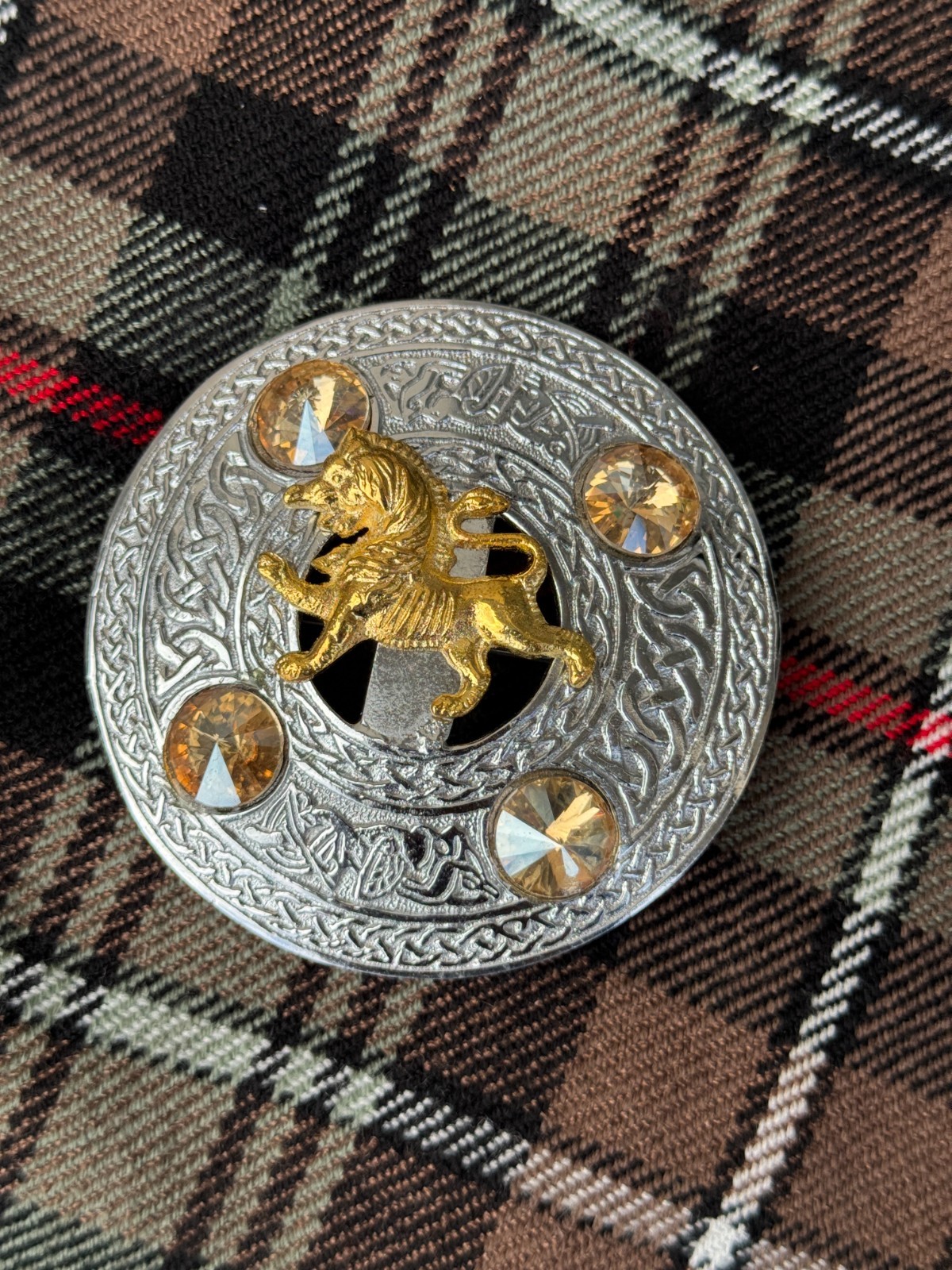 Scottish Golden Lion Rampant Badge Chrome Finish Stone Brooch Men Celtic Brooch