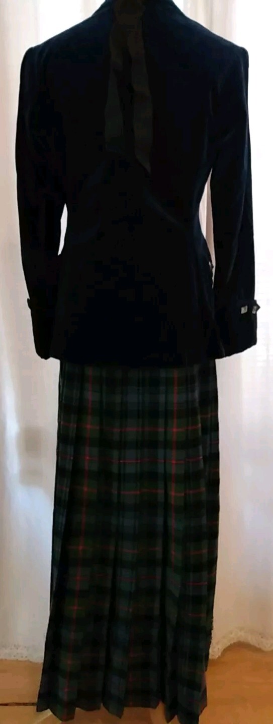 LOT Ladies XS Scottish Kilt Outfit Blazer Jacket Set Wool Velvet Red Green Skirt