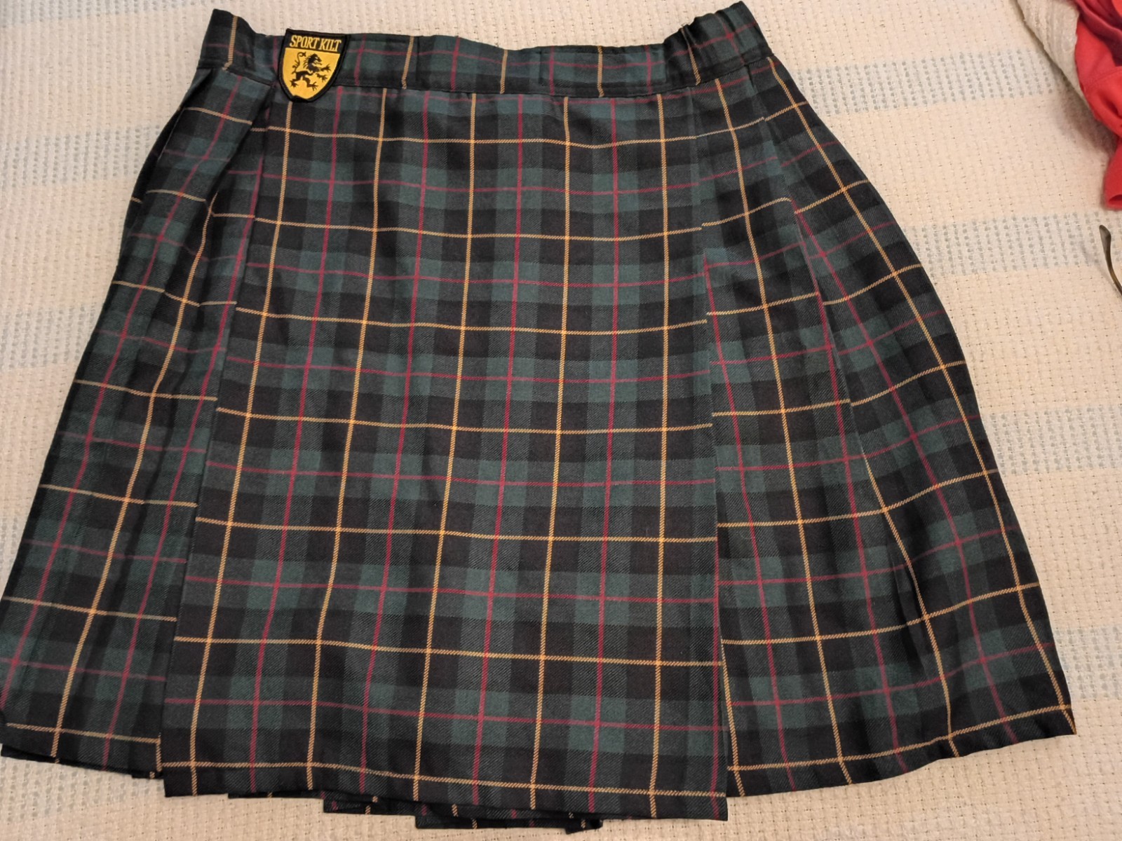 Sport Kilt Large Poly Blend Plaid Scottish Tartan Pleated Kilt Black Watch Style